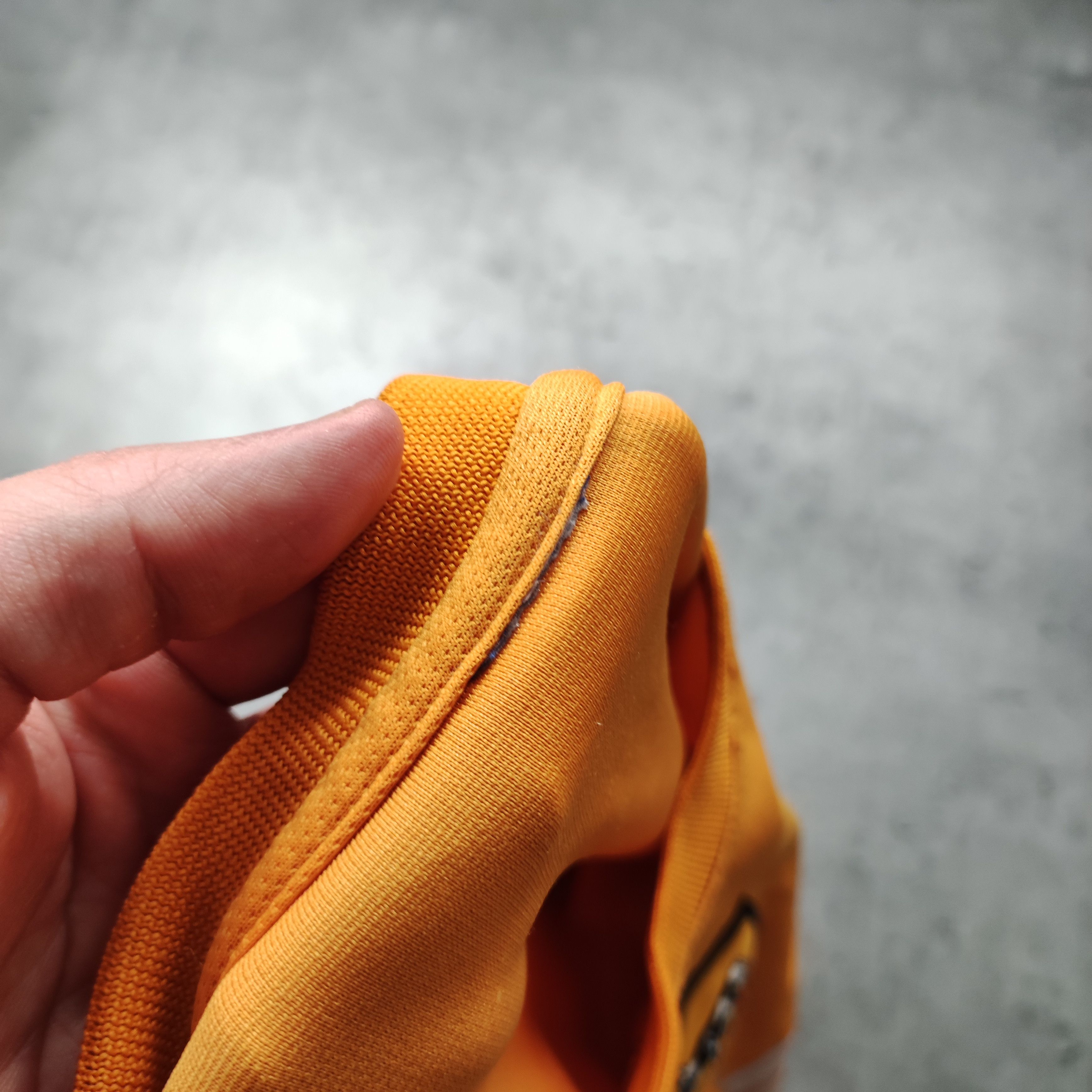 Vintage Vintage RARE 2003/04 AS Roma Third Football Jersey Size US M / EU 48-50 / 2 - 8 Thumbnail