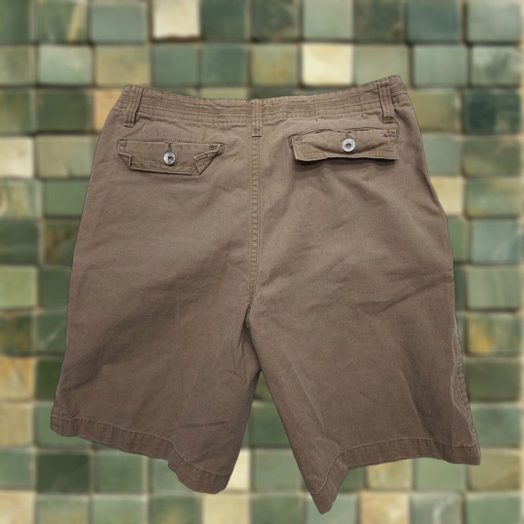 Tommy Hilfiger Tommy Hilfiger Chino Shorts Mens 38 Brown Baggy Flap Pockets 2008 Size US 38 / EU 54 - 1 Thumbnail
