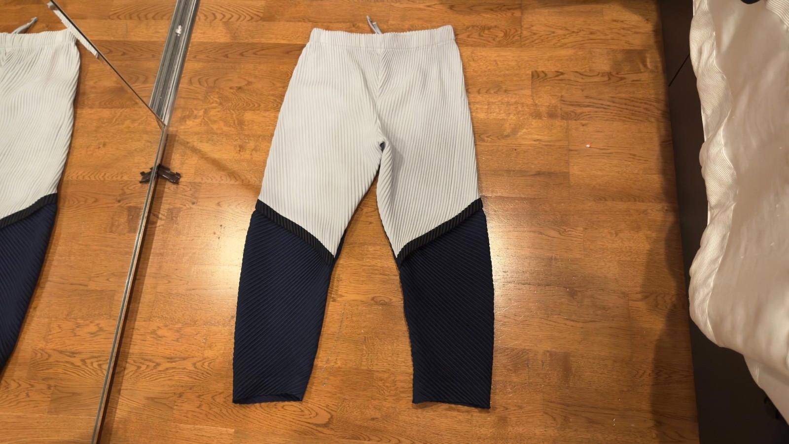 Issey Miyake Issey Miyake Framework Pants Light Grey/ Blue Size 02 Size US 34 / EU 50 - 2 Thumbnail