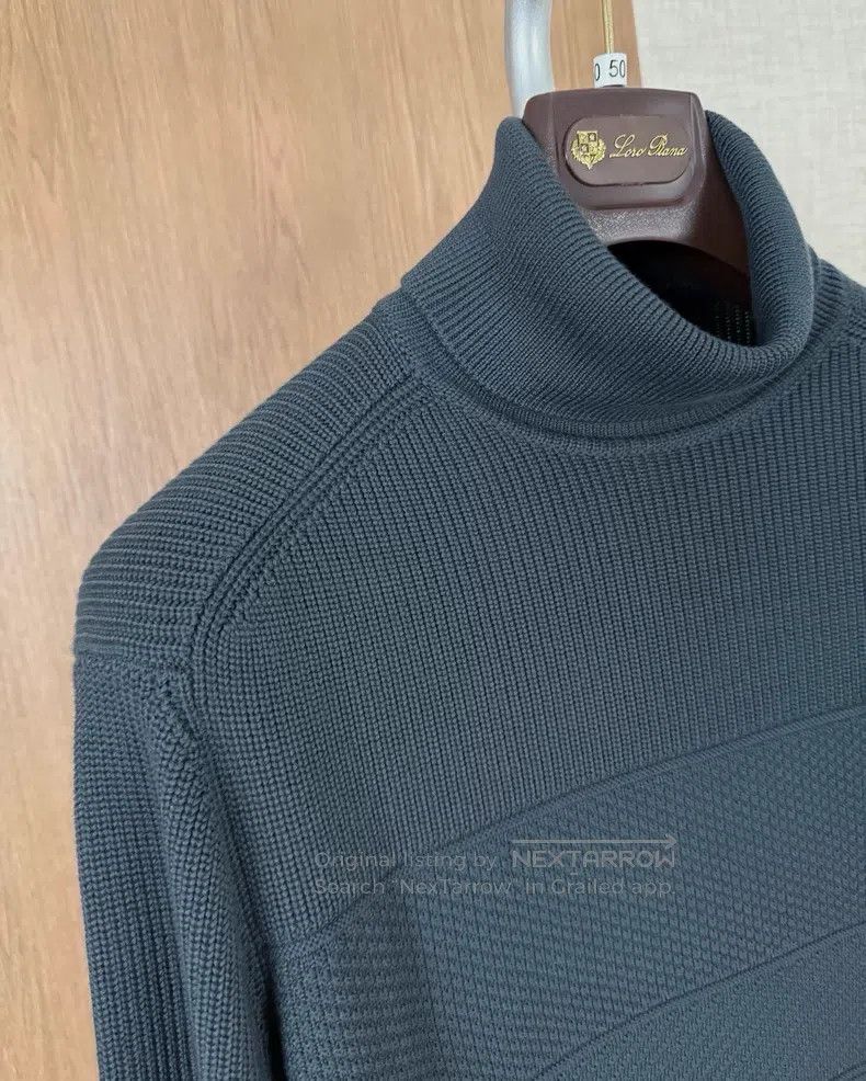 Loro Piana Loro Piana 12 Micron Wool Knit Sweater - Extra Thick Size US M / EU 48-50 / 2 - 4 Thumbnail