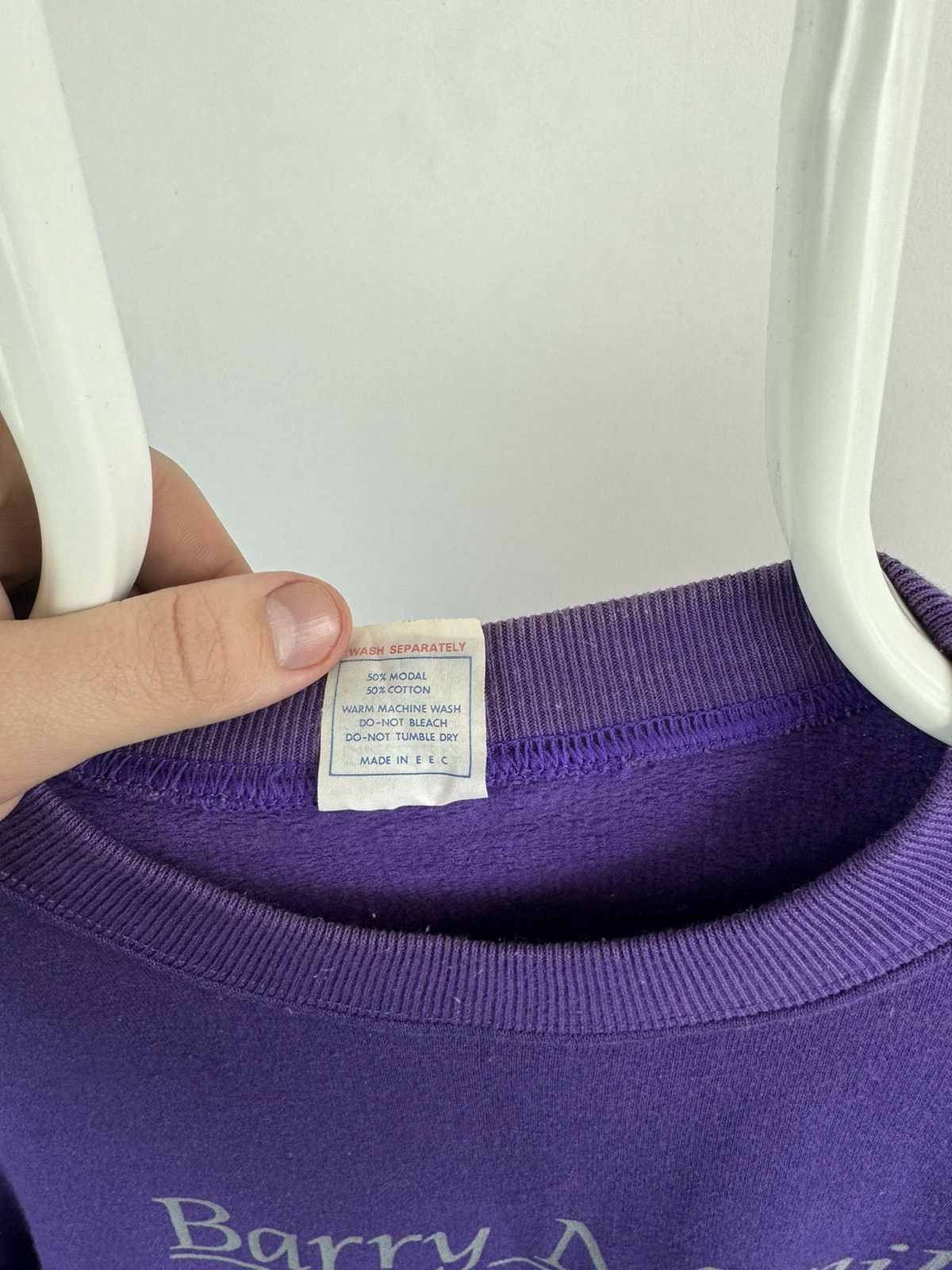 Vintage Vintage Barry Manilow Showstoppers Purple Logo Sweatshirt Size US L / EU 52-54 / 3 - 4 Thumbnail