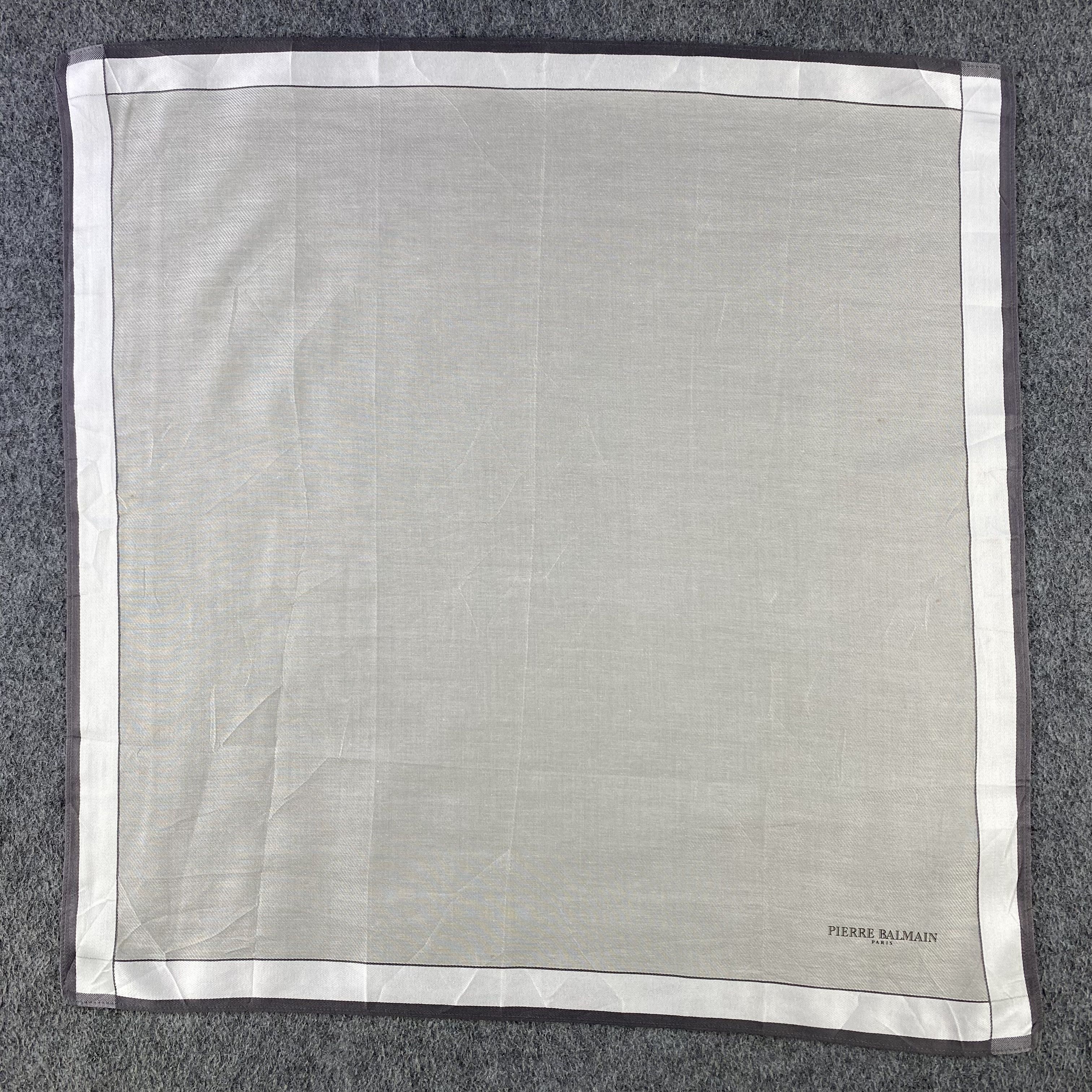 Pierre Balmain × Vintage Pierre Balmain Handkerchief/Neckerchief/Bandana HC744 Size ONE SIZE - 1 Thumbnail