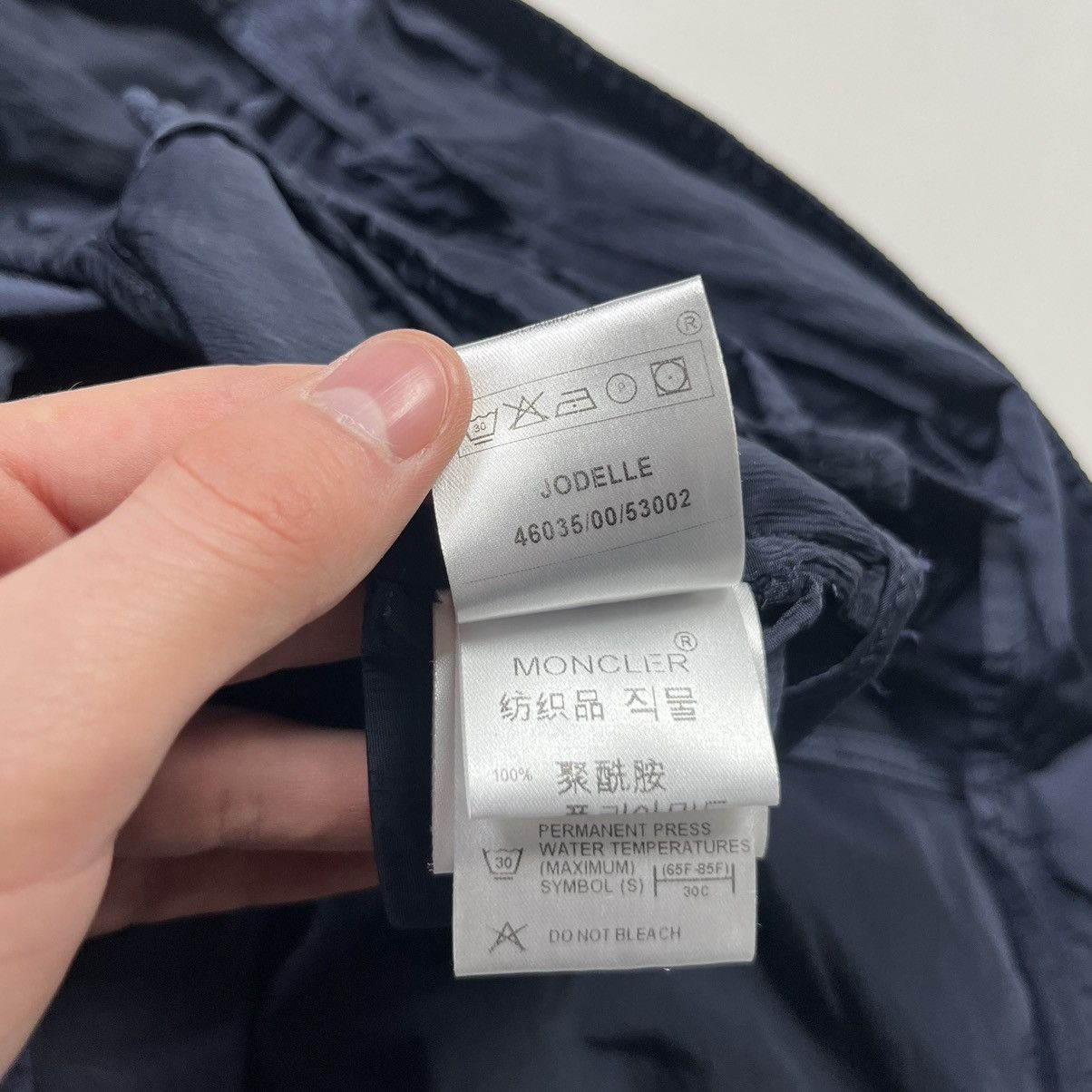 Grailed × Moncler MONCLER JODELLE Shimmer Jacket Windbreaker Giubbotto Size M / US 6-8 / IT 42-44 - 17 Thumbnail