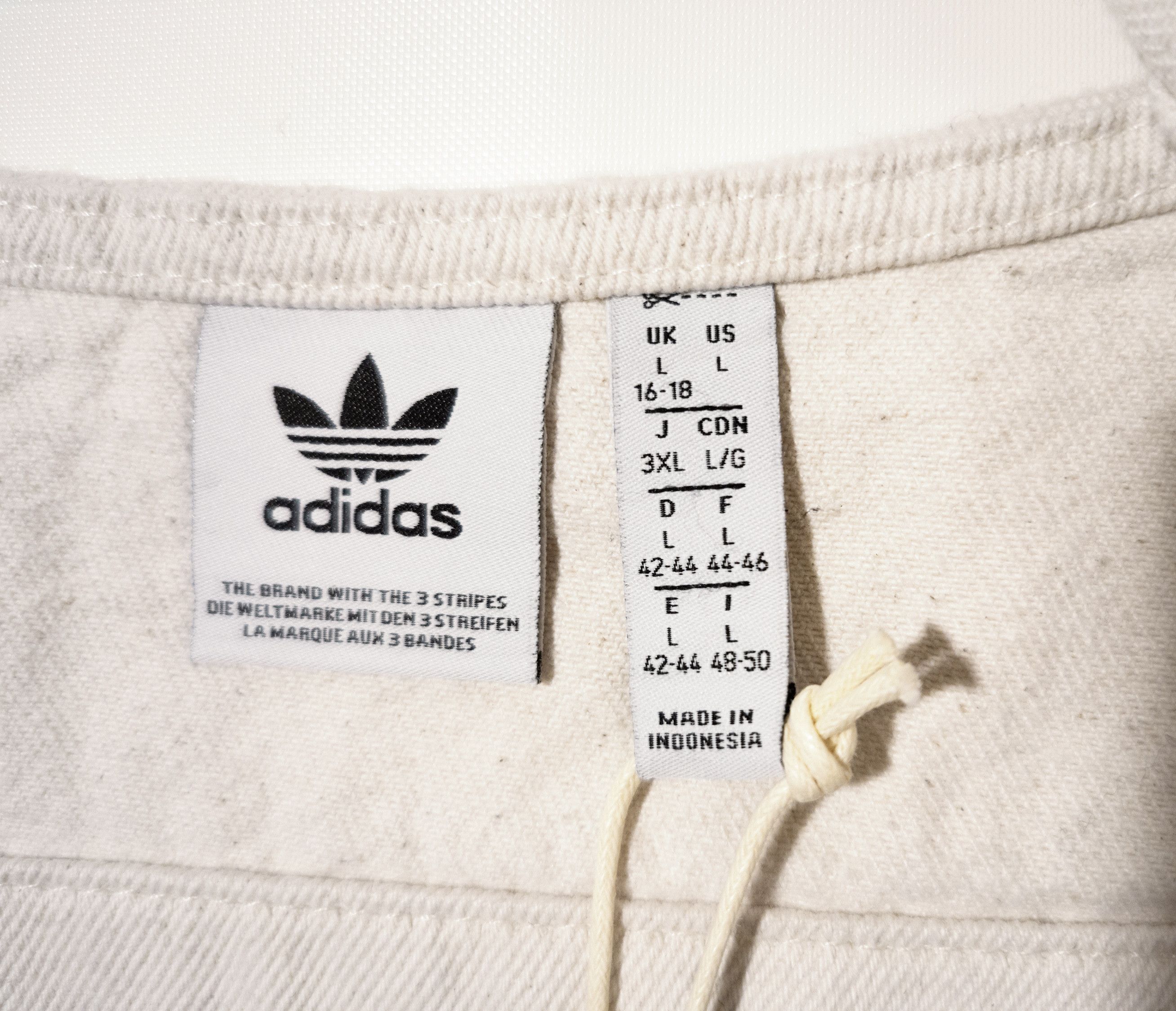 Adidas Adidas Fashion Montreal Vest, raw undyed denim, off white Size L / US 10 / IT 46 - 16 Thumbnail