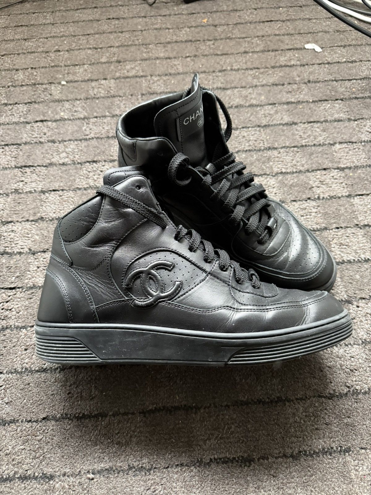 Chanel chanel hightop sneakers Size US 9 / EU 42 - 2 Thumbnail