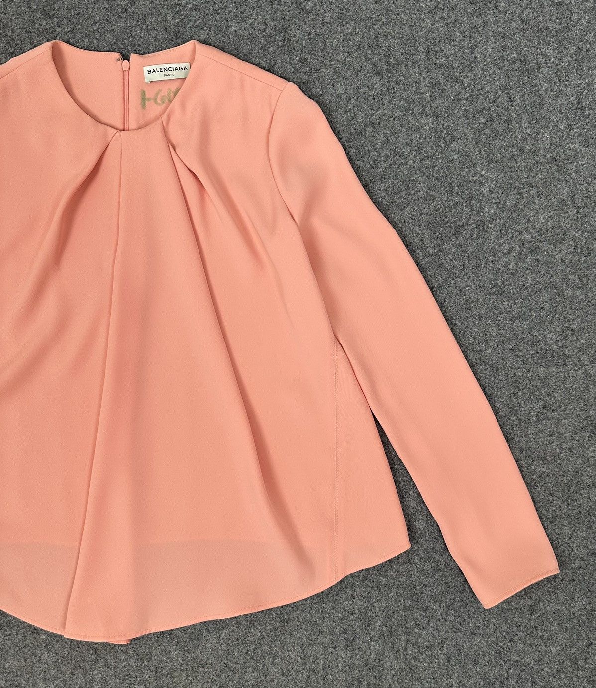 Balenciaga Balenciaga S/S15 Pleated Polyester Peach Long Sleeve Blouse Size XS / US 0-2 / IT 36-38 - 2 Thumbnail