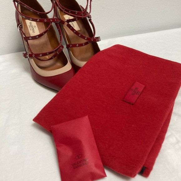 Valentino Valentino Garavani Love Latch Pump Size US 8 / IT 38 - 8 Thumbnail