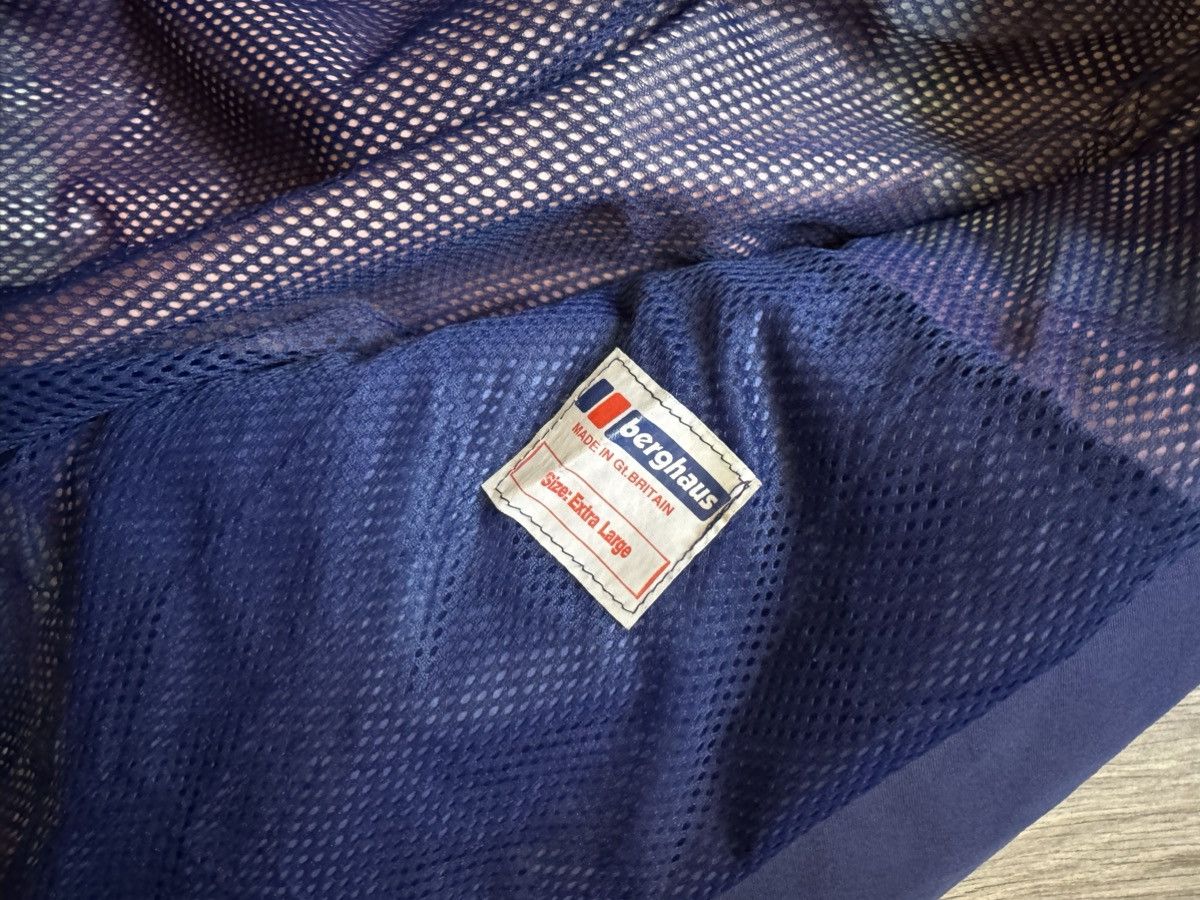 Berghaus Berghaus Men’s Mera Peak Gore-tex Vintage hooded jacket XL Size US XL / EU 56 / 4 - 11 Thumbnail