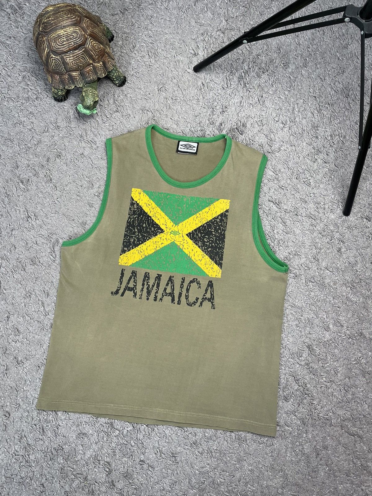 Umbro Vintage Umbro Jamaica Small Logo Vest Shirt Size US L / EU 52-54 / 3 - 1 Thumbnail