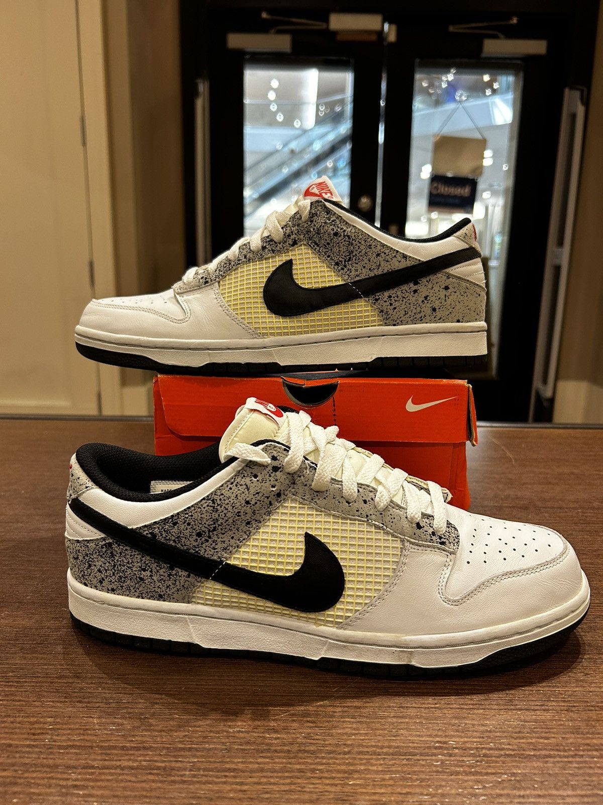 Nike Nike Dunk Low CL Jordan Pack Oreo Size US 11 / EU 44 - 1 Thumbnail