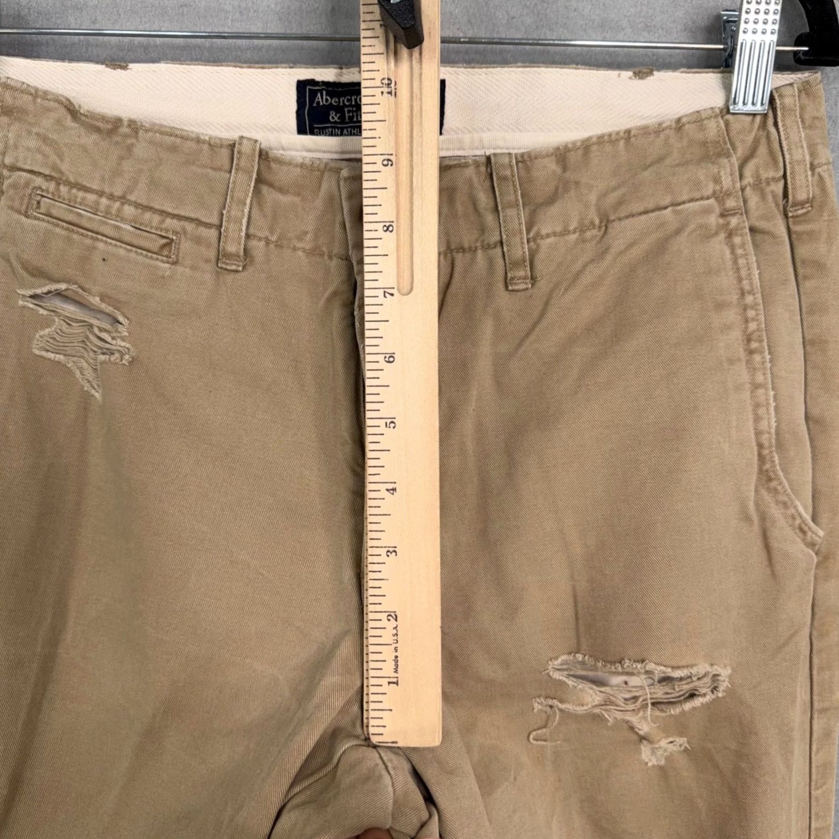 Abercrombie & Fitch Abercrombie & Fitch Chino Pants Men 30x32 Khaki Solid Distressed Athletic Slim Size US 30 / EU 46 - 5 Thumbnail