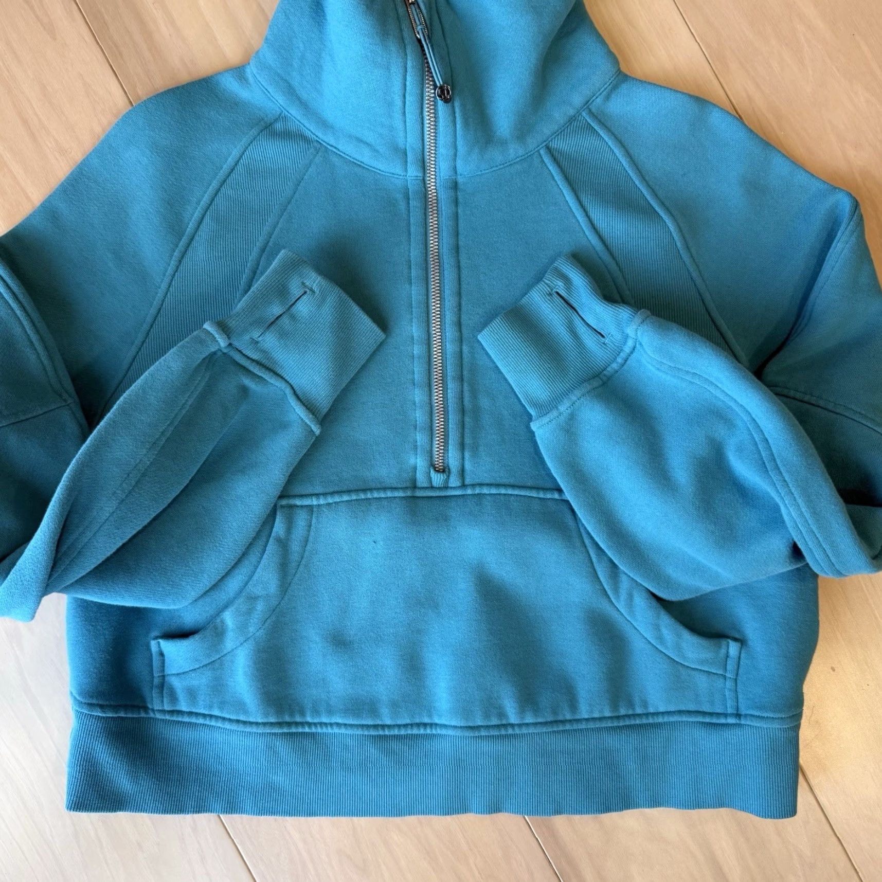 Lululemon Lululemon Scuba Oversized Funnel Neck XS/S Blue Fleece Pullover Yoga Athleisure Jacket Womens Small Short Blue Logo Zipper Size S / US 4 / IT 40 - 6 Thumbnail