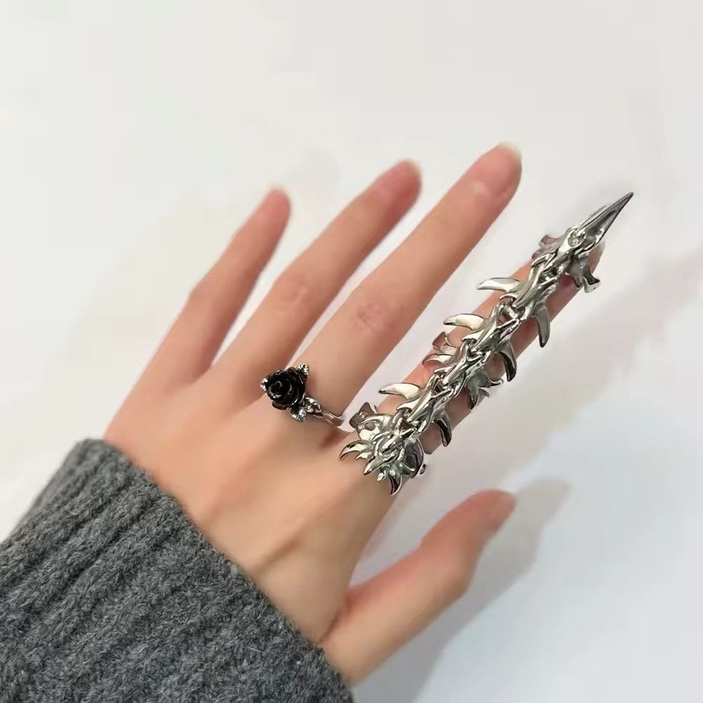 Jewelry × Vintage Cyberpunk Spike Spinal Bone Ring Size ONE SIZE - 3 Thumbnail