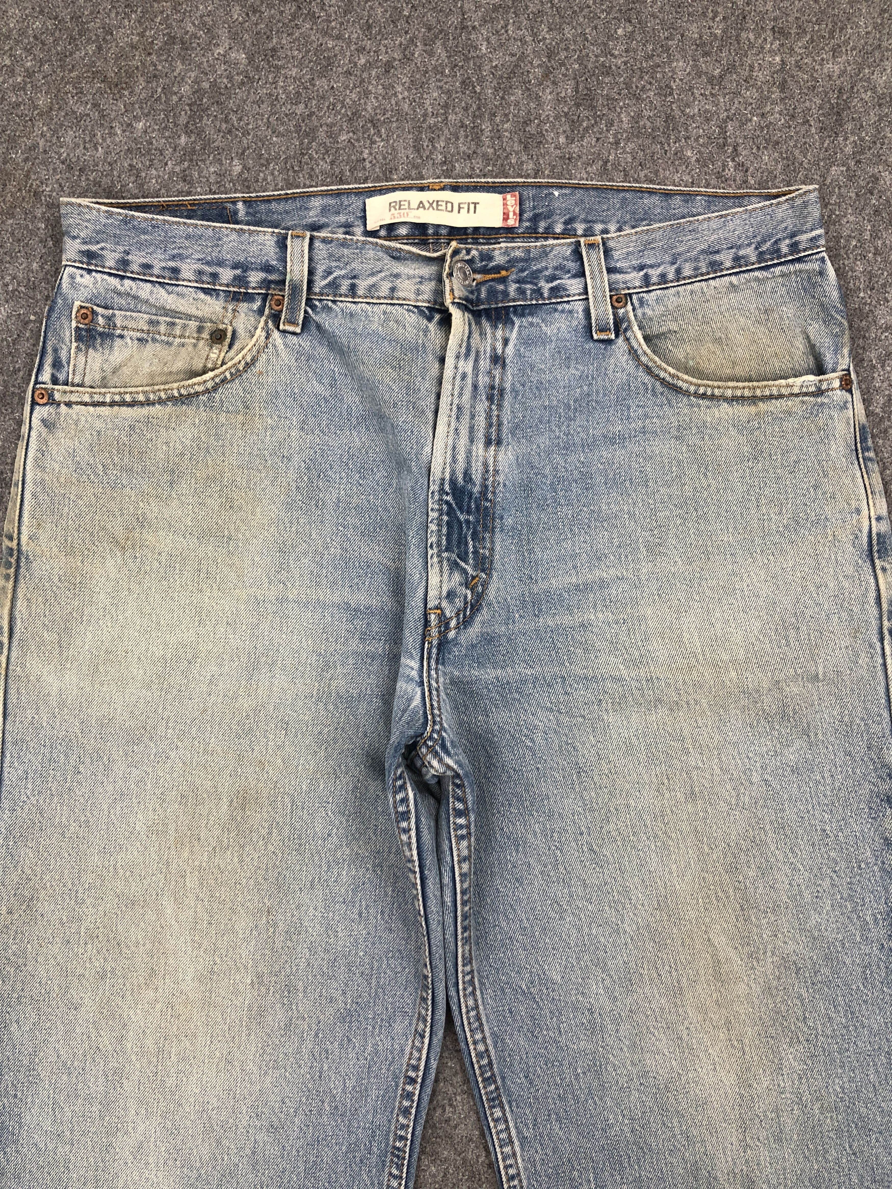 Faded Blue Vintage Levis 550 Denim Jeans