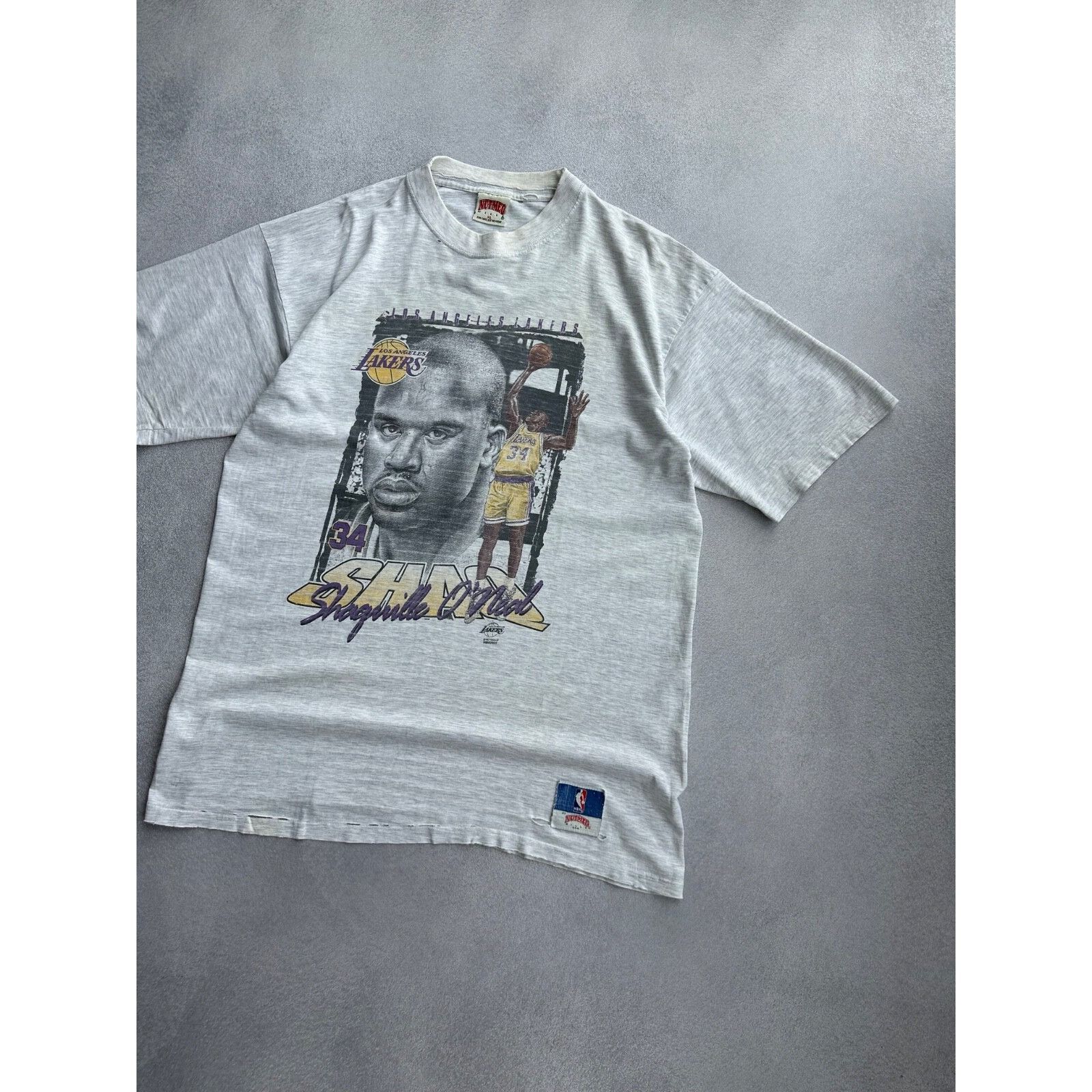 Nutmeg VTG Nutmeg Shaquille O Neal LA Lakers 90s Rare NBA Basketbal Size US XL / EU 56 / 4 - 3 Thumbnail
