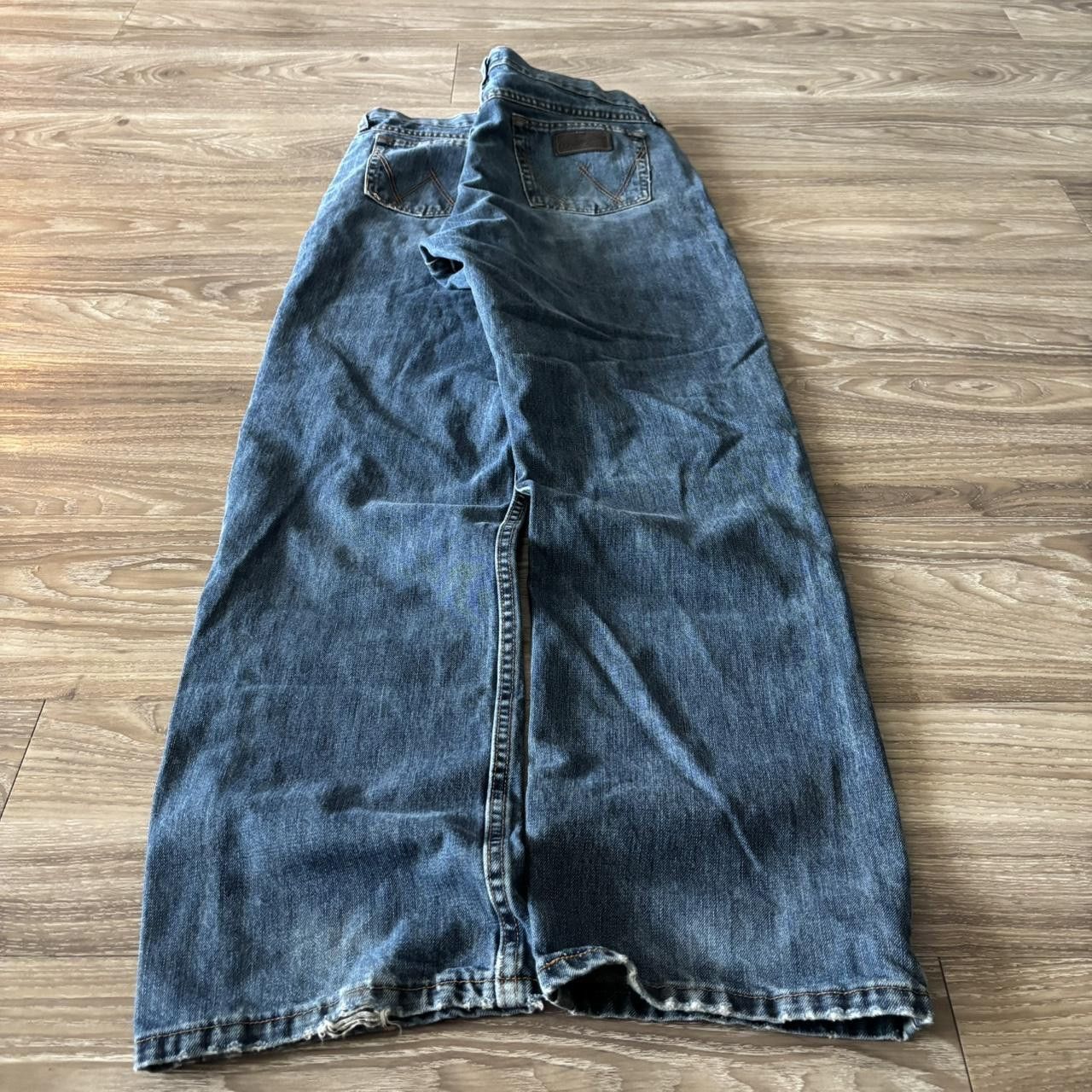 Vintage Crazy Vintage Y2K/2000s Grunge Dark Wash Essential Denim Jeans! 33x33 Size US 33 - 4 Thumbnail