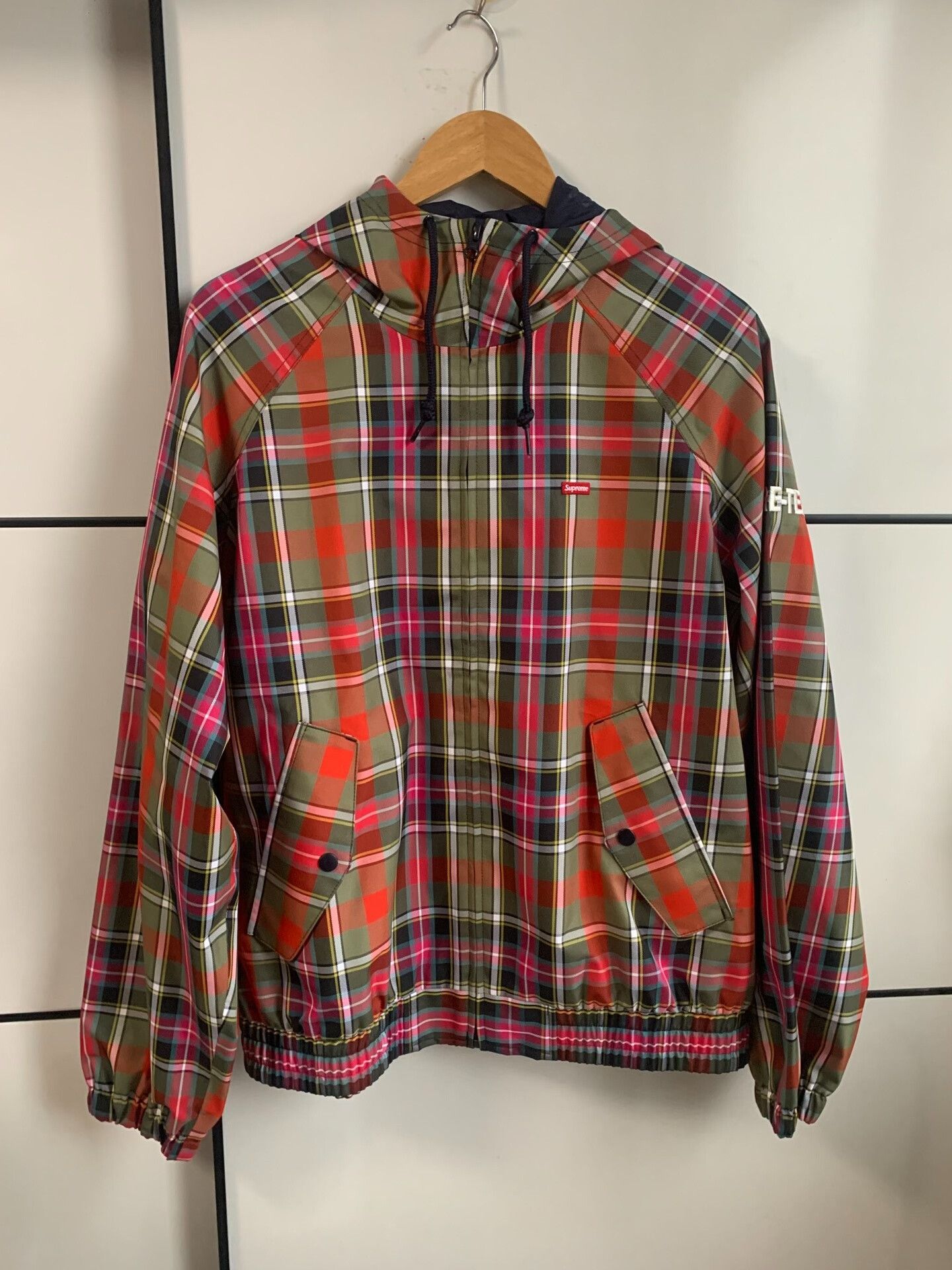Supreme Supreme x GORE-TEX Plaid Jacket Size US L / EU 52-54 / 3 - 1 Thumbnail