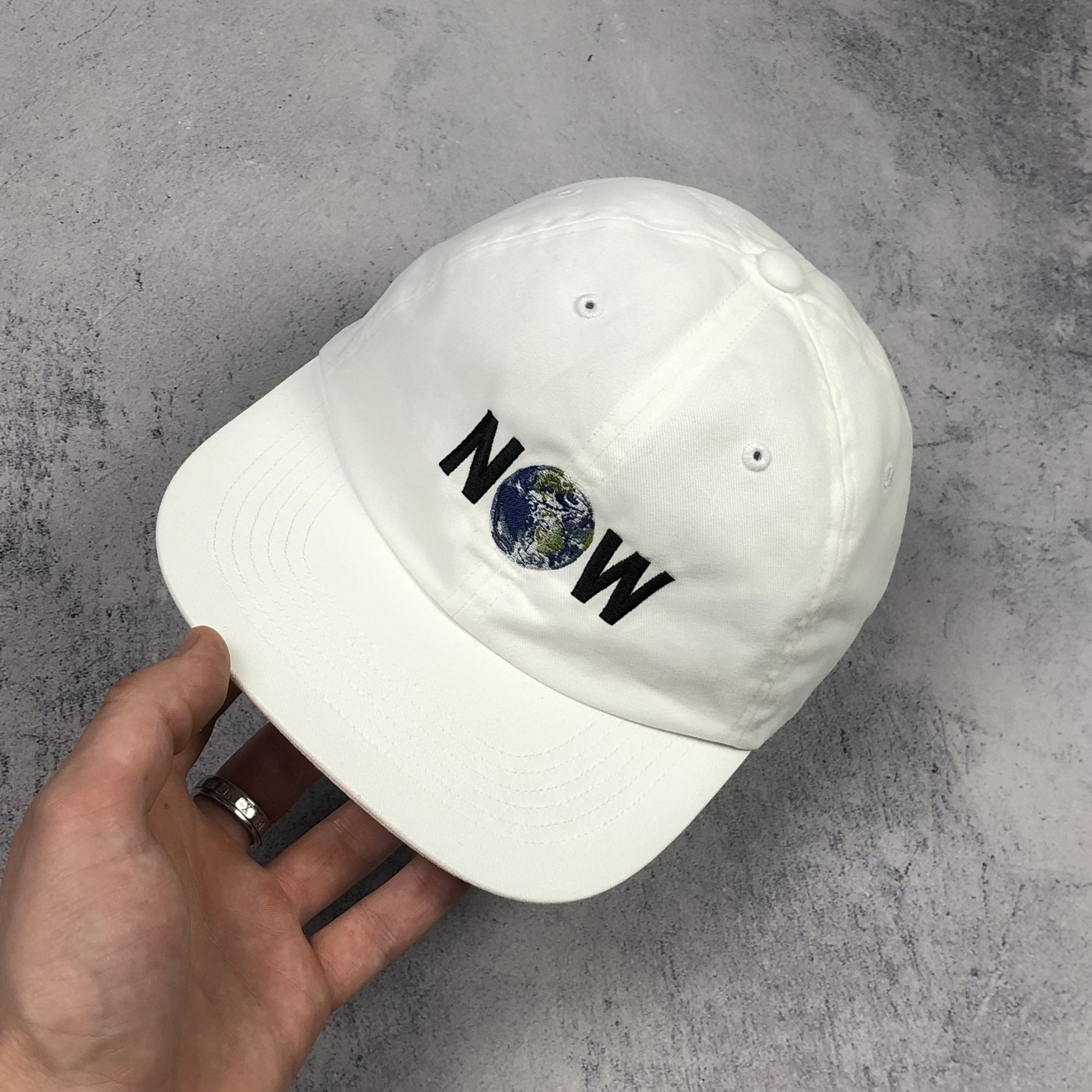 Uniqlo Uniqlo Cali Dewitt NOW Earth White Men’s Cap art hype Size ONE SIZE - 3 Thumbnail