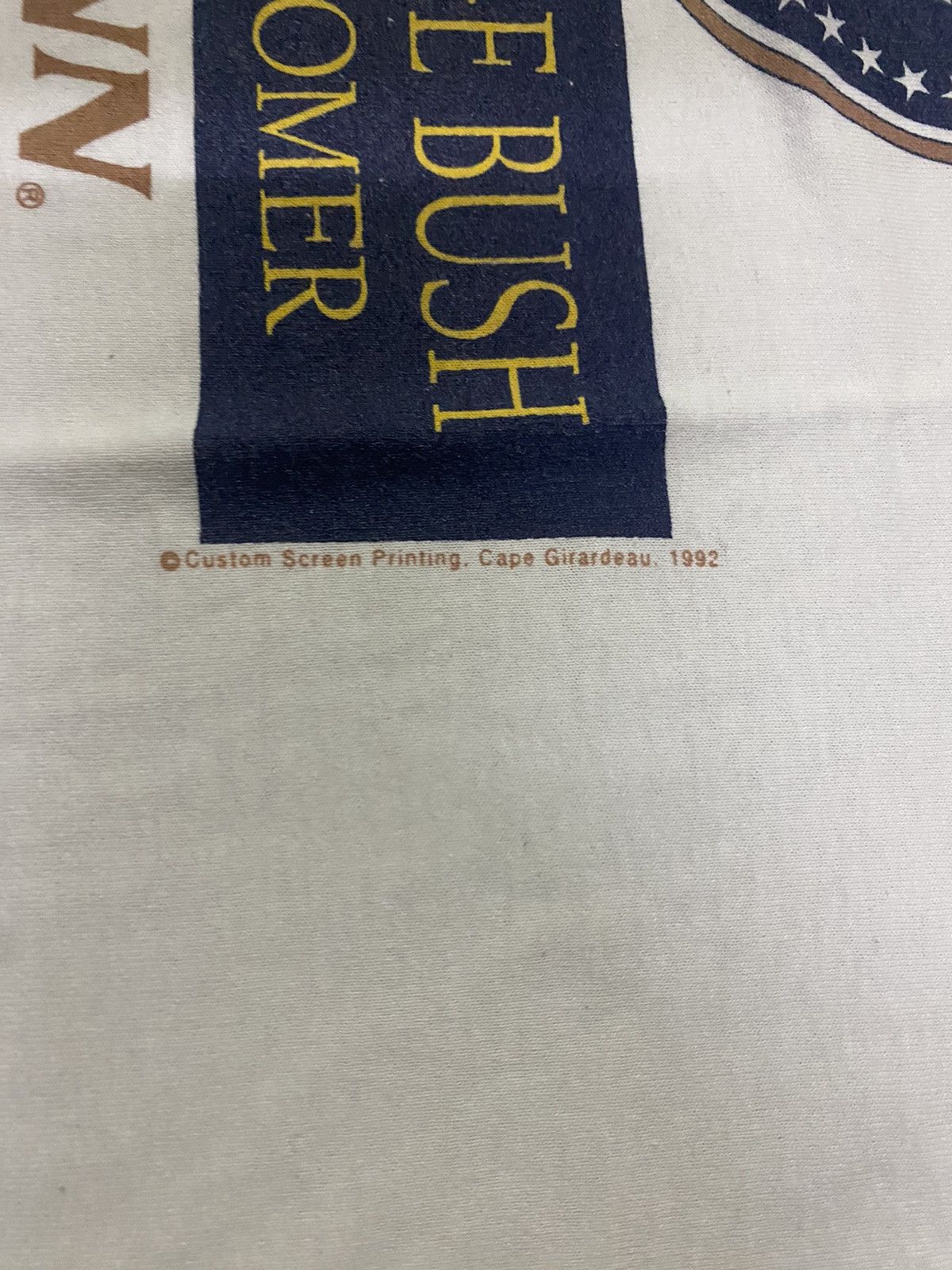 Vintage Vintage 1992 President GeorgeBush Distress Tee Size US L / EU 52-54 / 3 - 7 Thumbnail