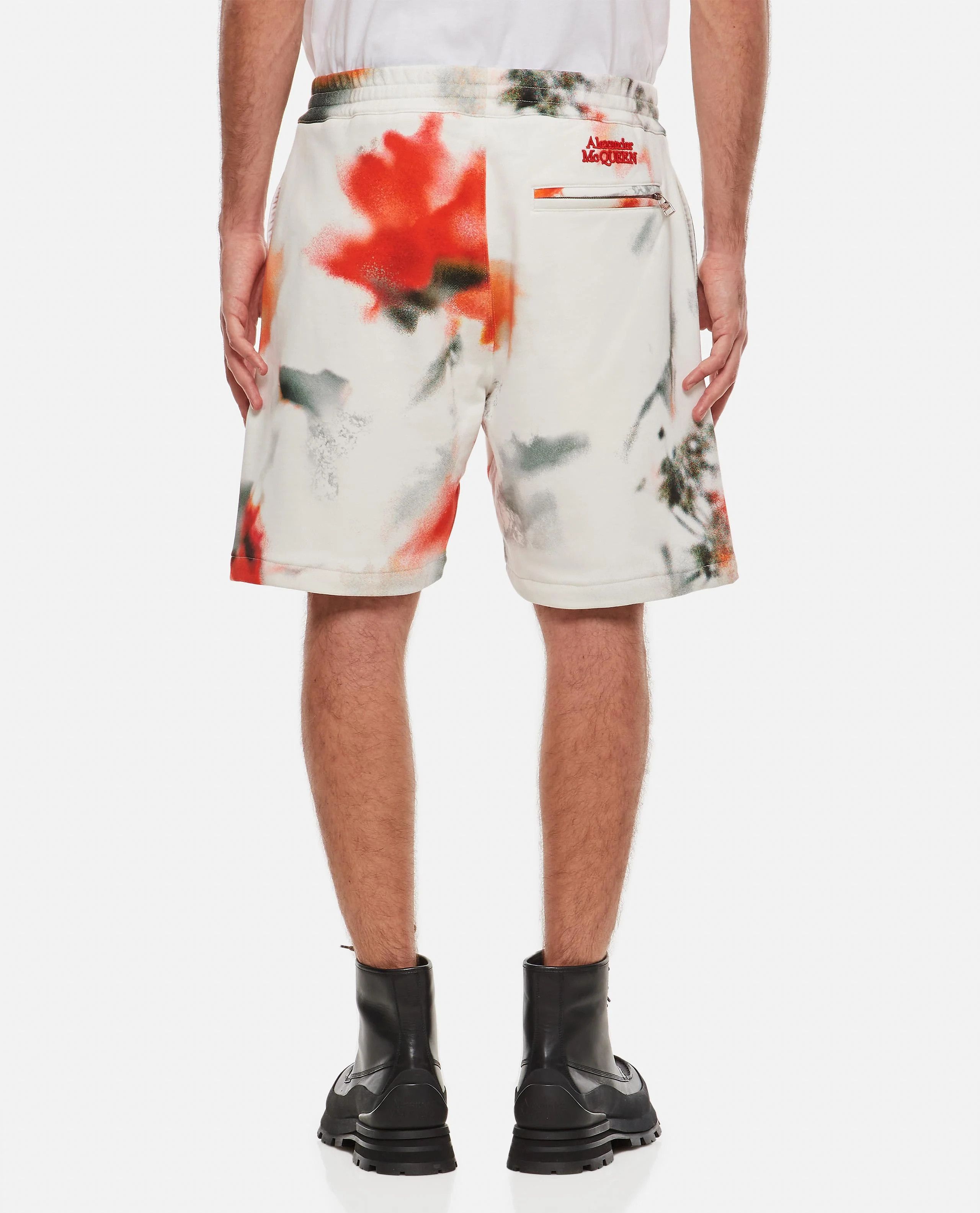 Alexander McQueen ALEXANDER MCQUEEN white floral print cotton shorts XL NWT Size US 36 / EU 52 - 4 Thumbnail
