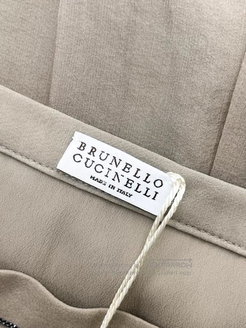 Brunello Cucinelli Brunello Cucinelli Light Brown Pleated Skirt, 100% Silk Size 26" / US 2 / IT 38 - 3 Thumbnail