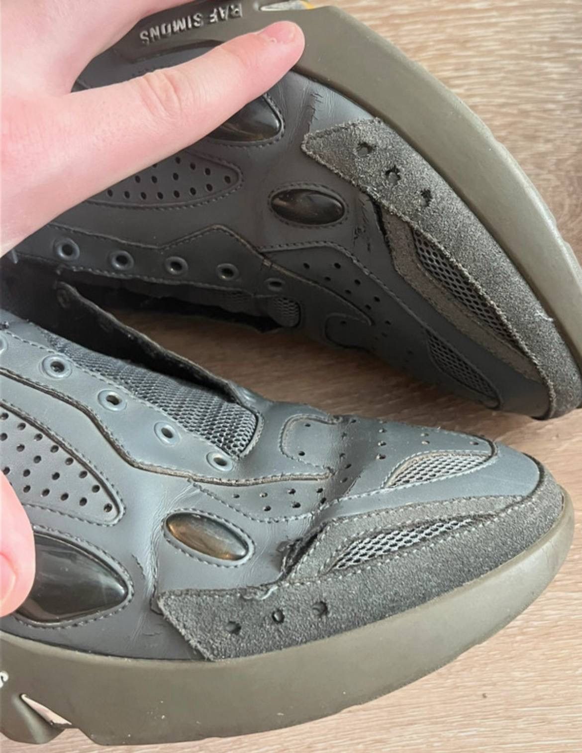 Raf Simons Raf simons cylon-21 grey sample 1 in the world Size US 9.5 / EU 42-43 - 7 Thumbnail