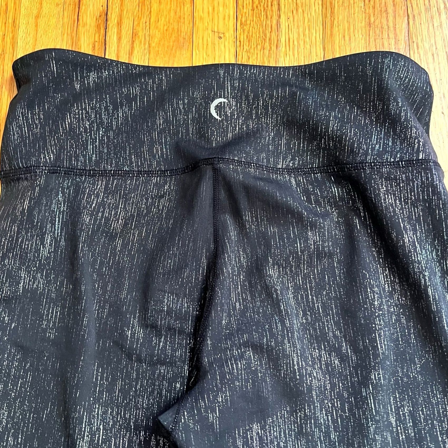 Vintage Zyia Leggings Womens 8-10 Black Metallic Crop Pants Size 30" / US 8 / IT 44 - 2 Thumbnail