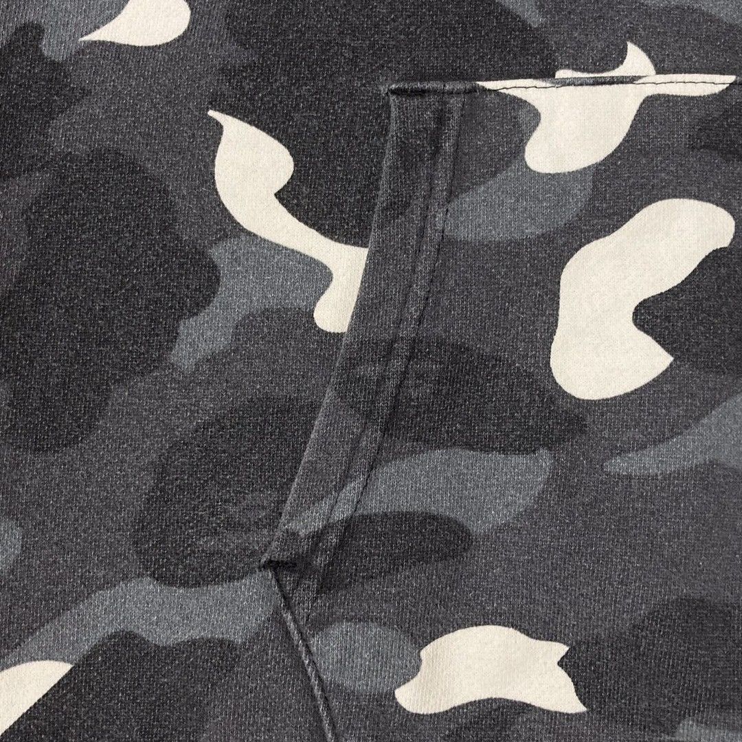 Bape 💫Glow in the dark BAPE City camo Tiger Shark full zip hoodie Size US L / EU 52-54 / 3 - 8 Thumbnail