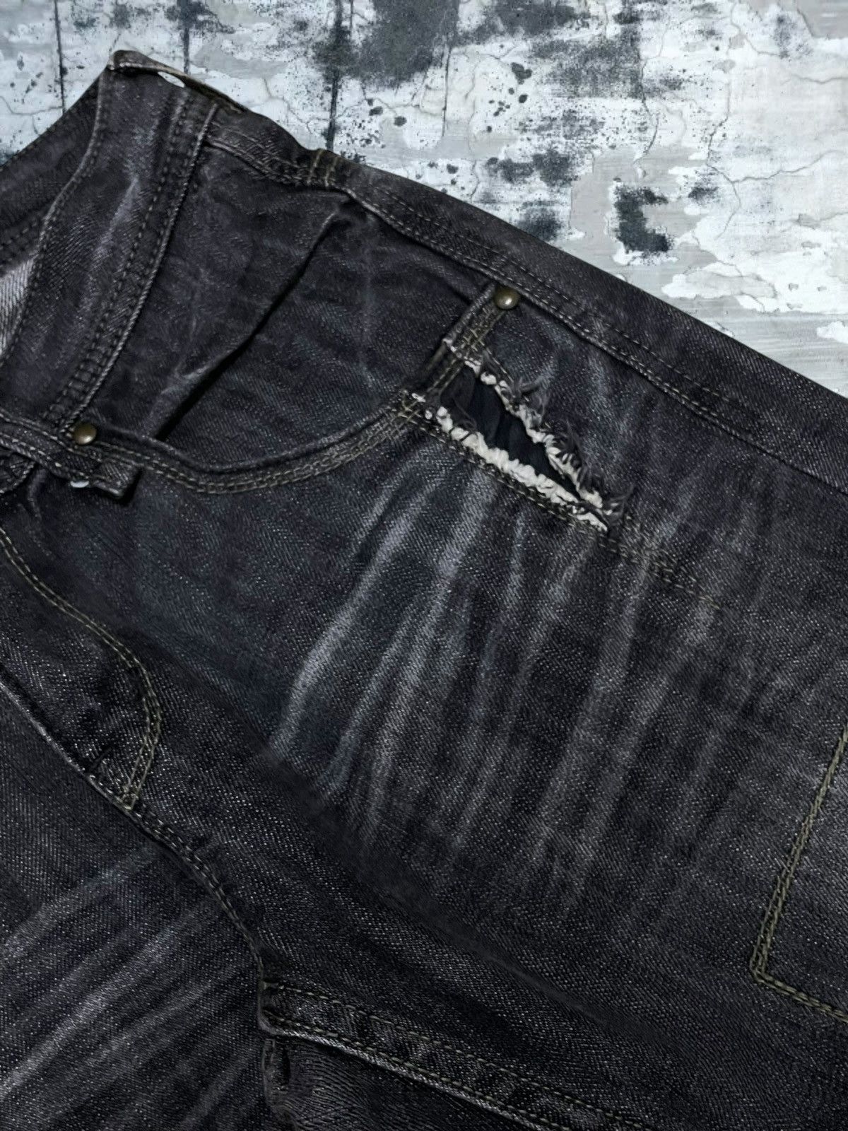 Tornado Mart Vintage 1990s Og Japan Designer RattleTrap Distressed Denim Size US 29 - 11 Thumbnail
