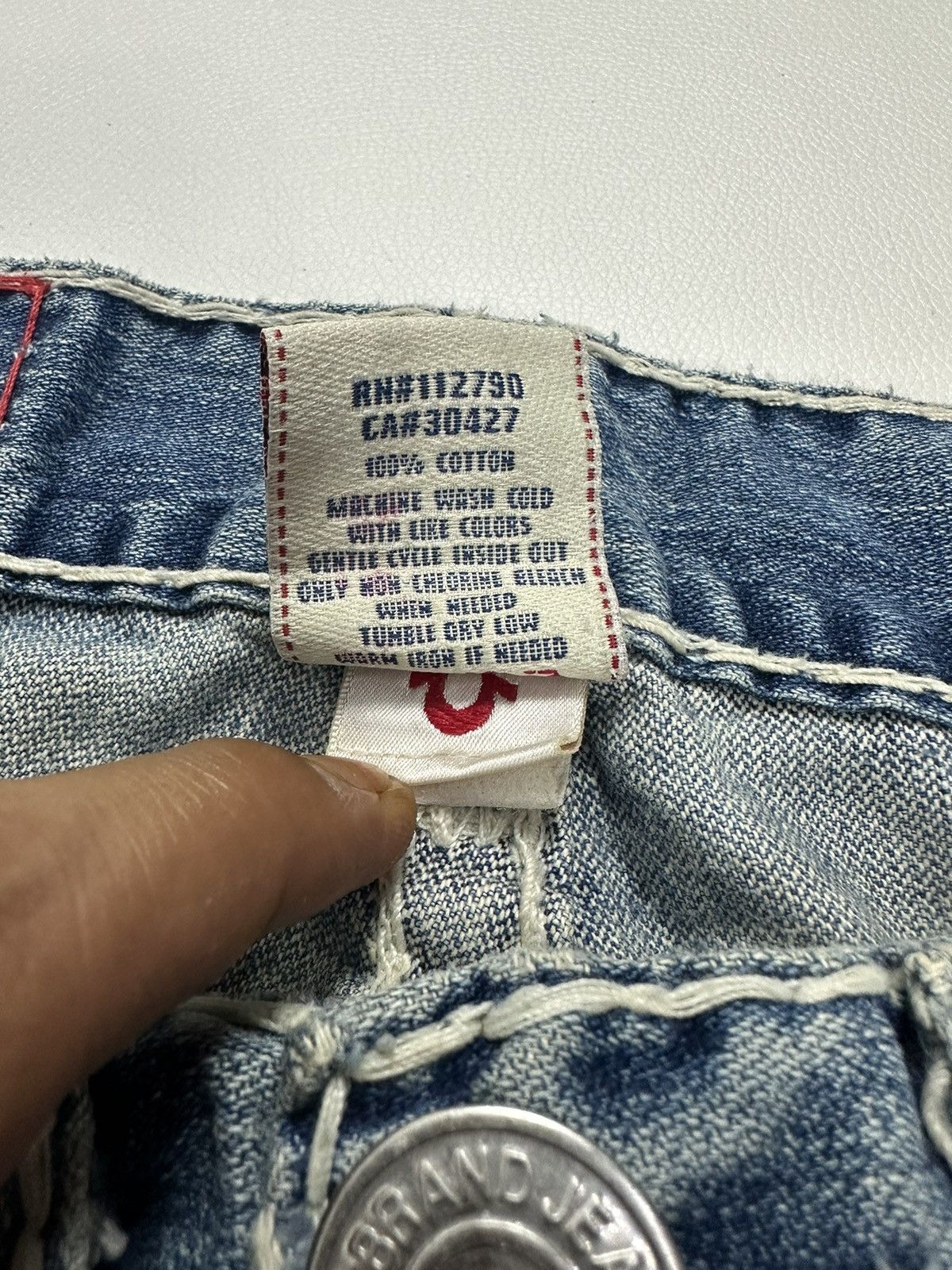True Religion True Religion Bobby Super T Distressed Denim Size US 31 - 9 Thumbnail