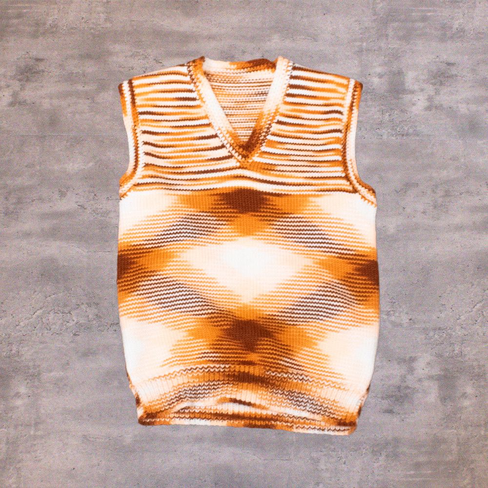 Handmade Vintage 1990's Handmade Gradient Lil Yachty Sweater Vest Size US S / EU 44-46 / 1 - 1 Thumbnail
