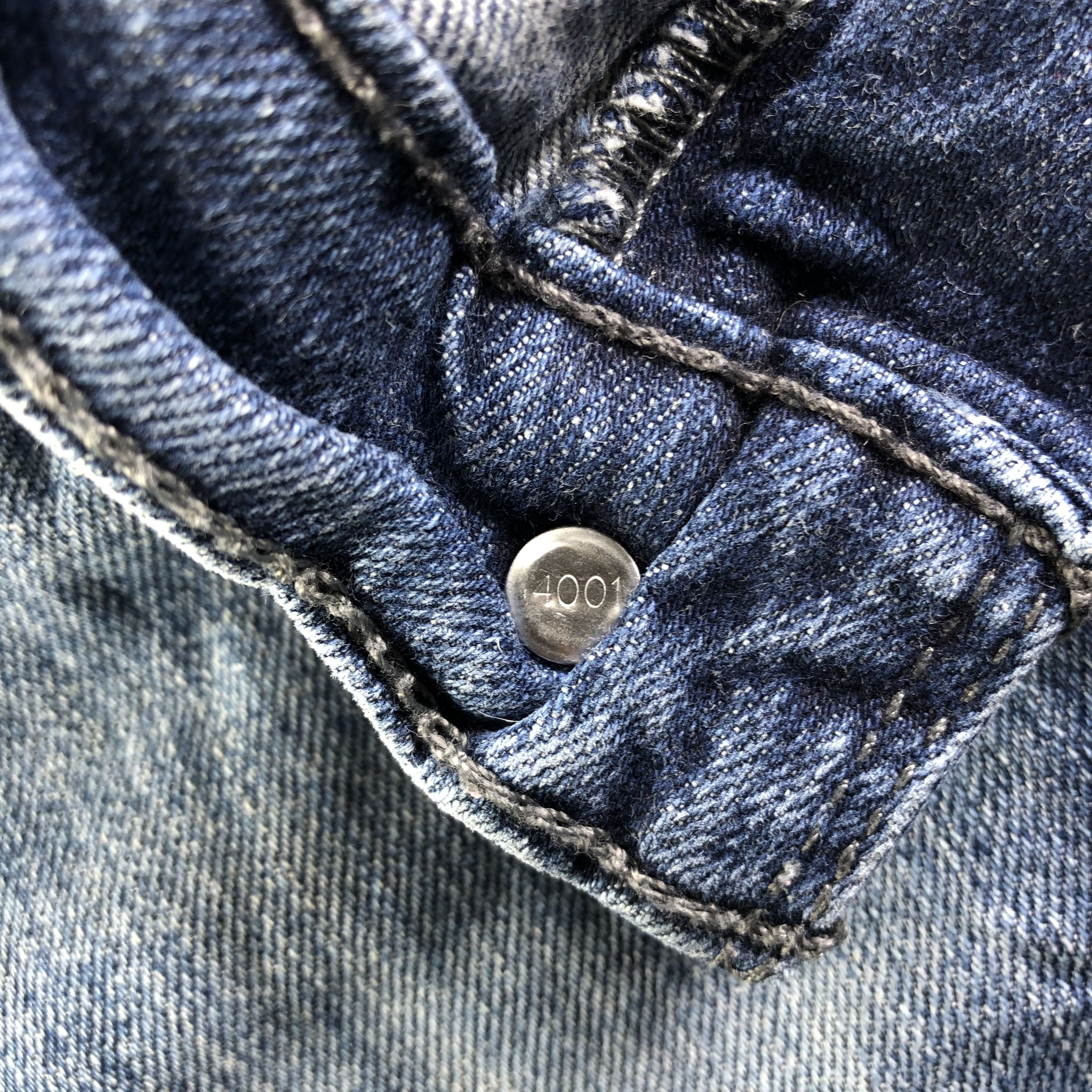 Levi's Vintage Blue Wash Levis Jeans-J4209 Size US 33 - 8 Thumbnail