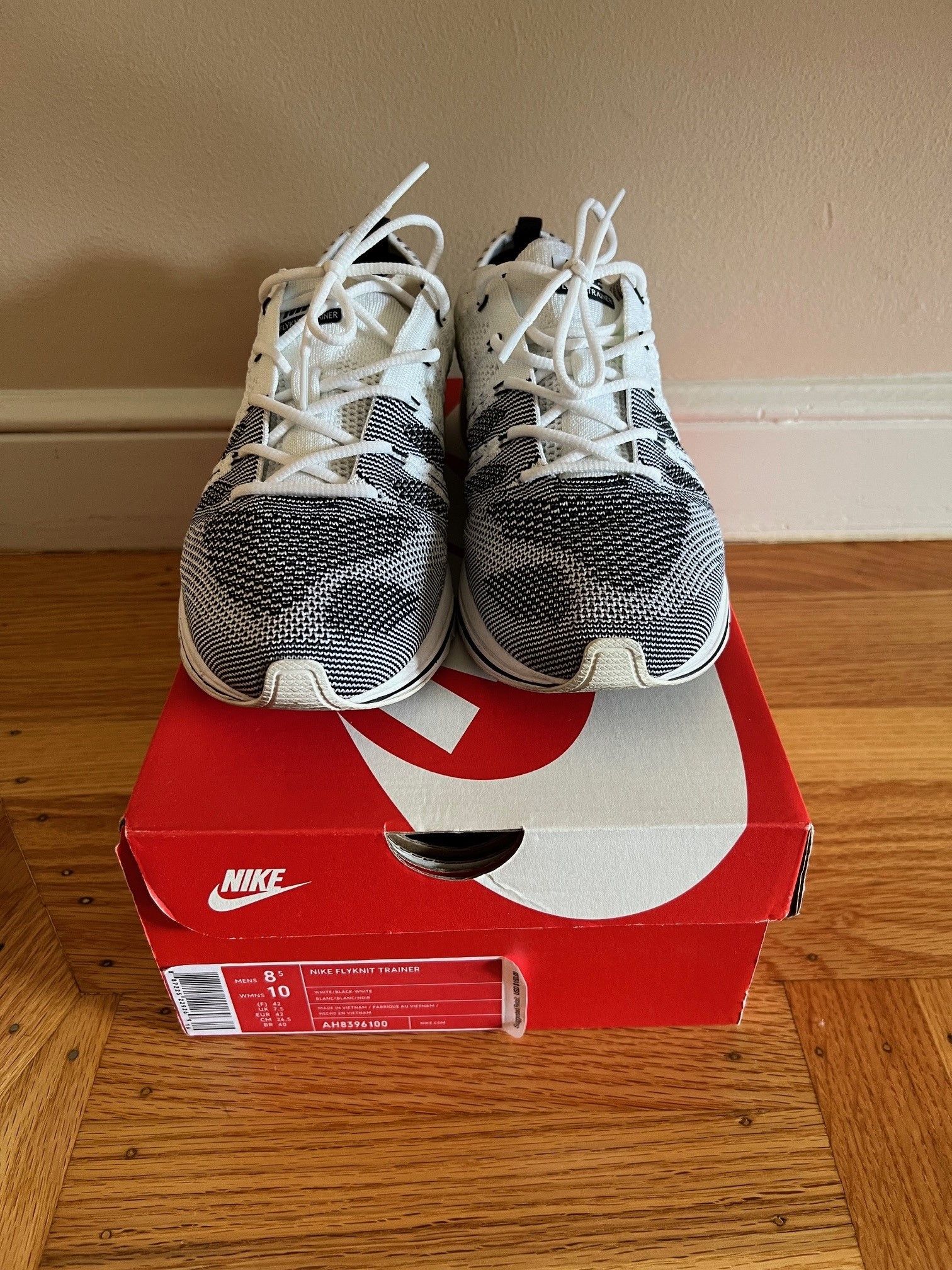 Nike Nike Flyknit Trainer White/Black Size US 8.5 / EU 41-42 - 4 Thumbnail