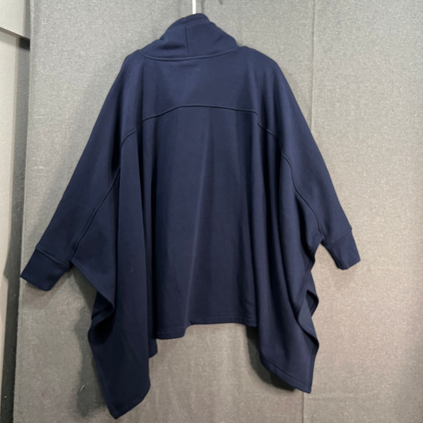 NFL NFL Dallas Tony Gonzalez Fleece Poncho w/ Pocket Cowboys Size US M / EU 48-50 / 2 - 2 Thumbnail