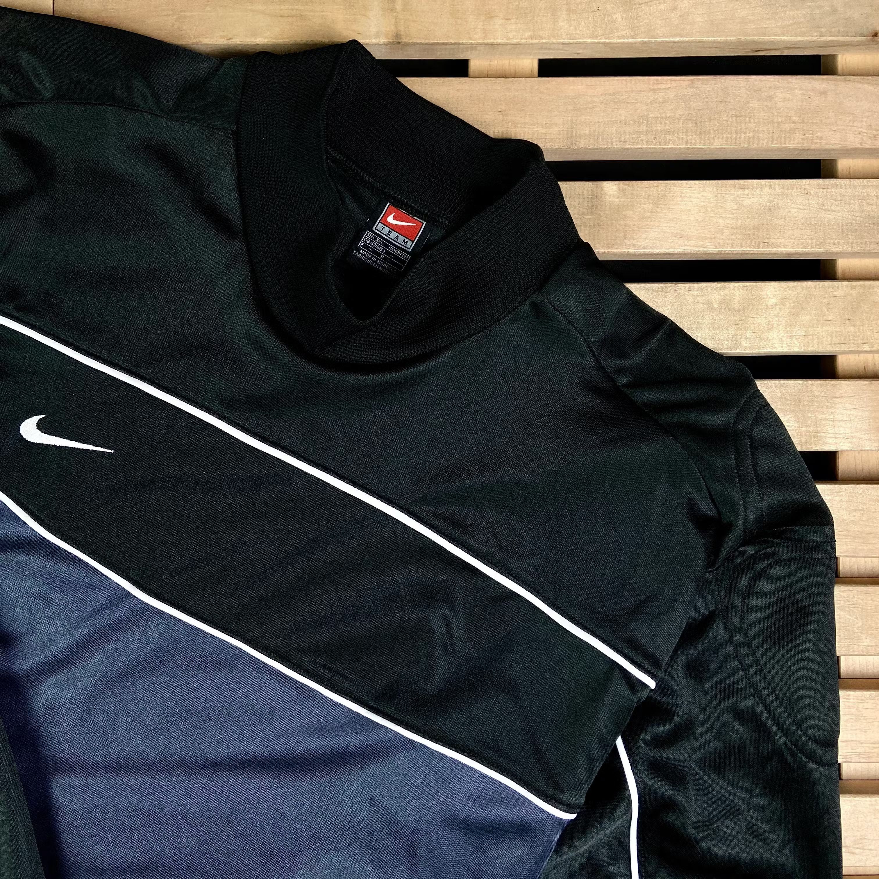 Nike × Vintage Mens Long Sleeve Sweatshirt Nike Team Vintage Size XXL 2XL Size US XXL / EU 58 / 5 - 2 Thumbnail