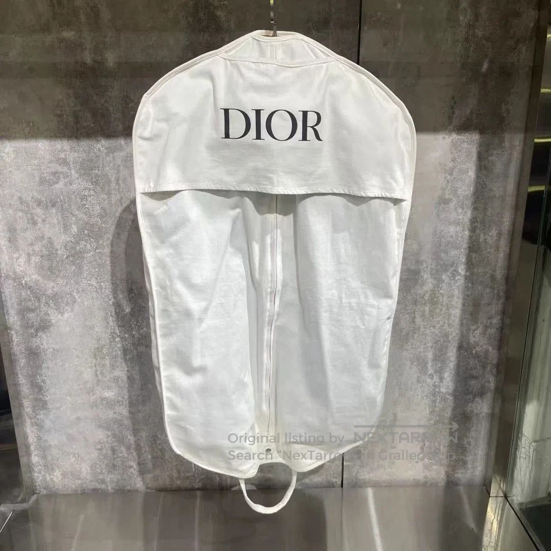 Dior dior men's suit in pristine condition. Size US L / EU 52-54 / 3 - 8 Thumbnail