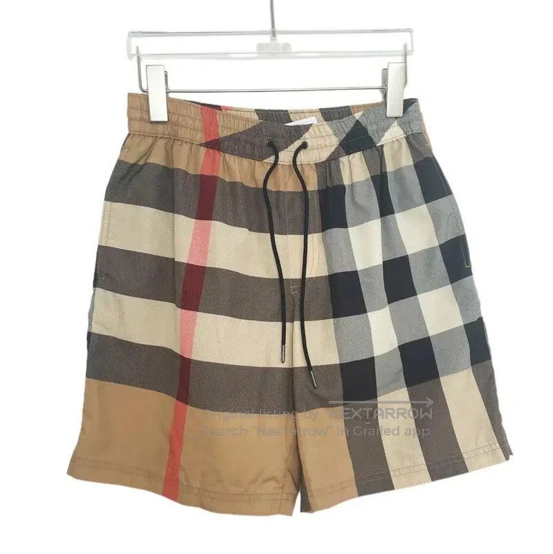 Burberry Burberry Khaki Women's Sports Shorts. Size 23" - 1 Thumbnail