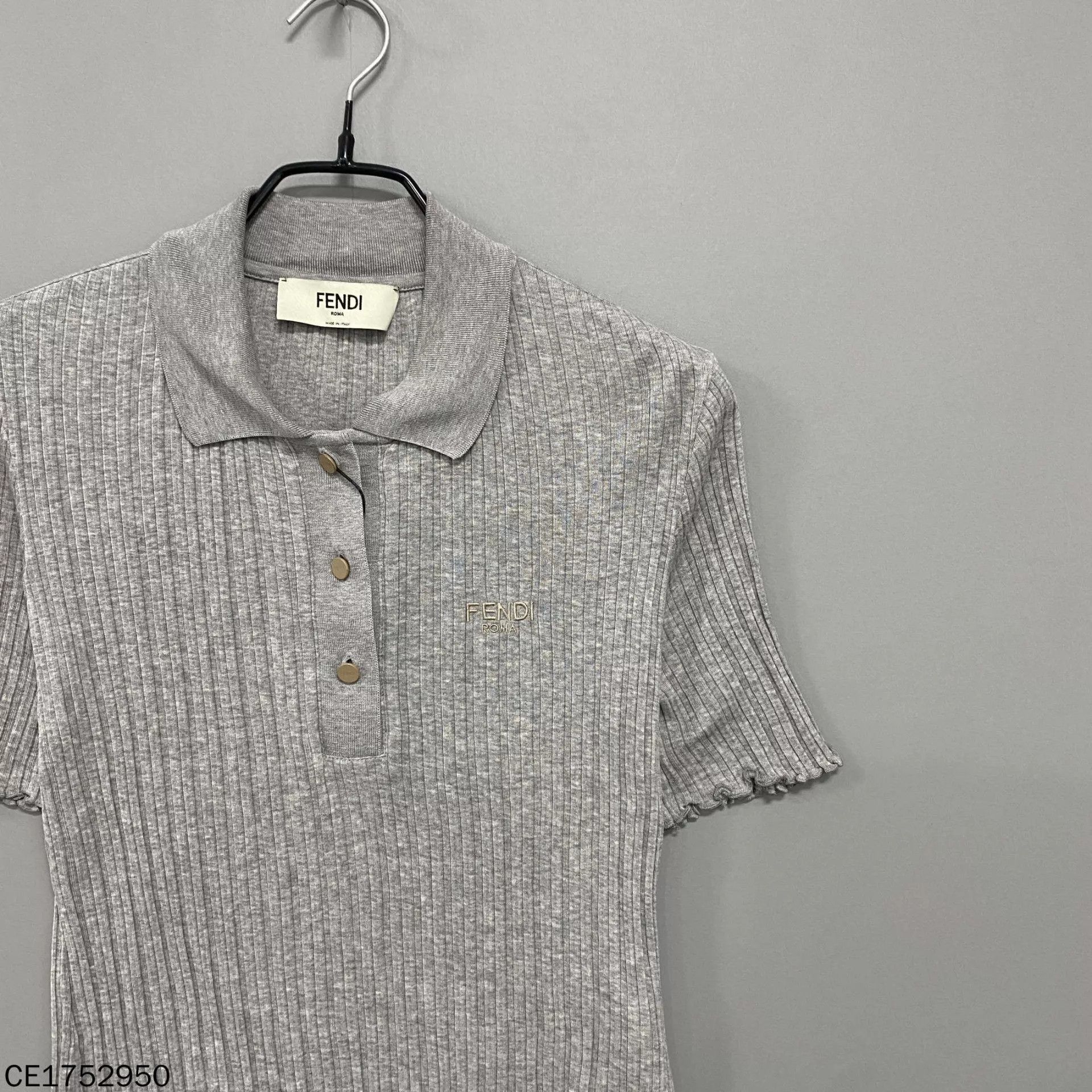 Fendi FENDI Gray Embroidered Logo Knit Tee S Size S / US 4 / IT 40 - 2 Thumbnail