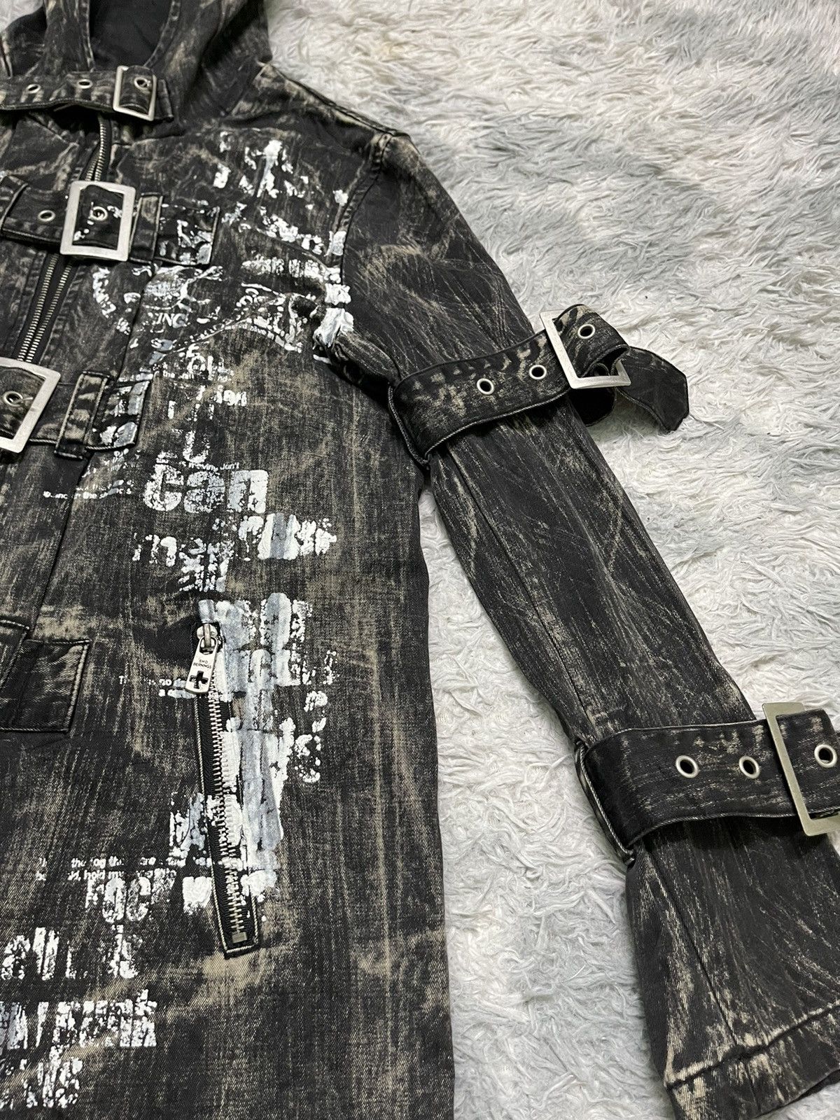 If Six Was Nine 1990s BERNING SHO DENIM JACKET BONDAGE RARE DESIGN Size US M / EU 48-50 / 2 - 8 Thumbnail