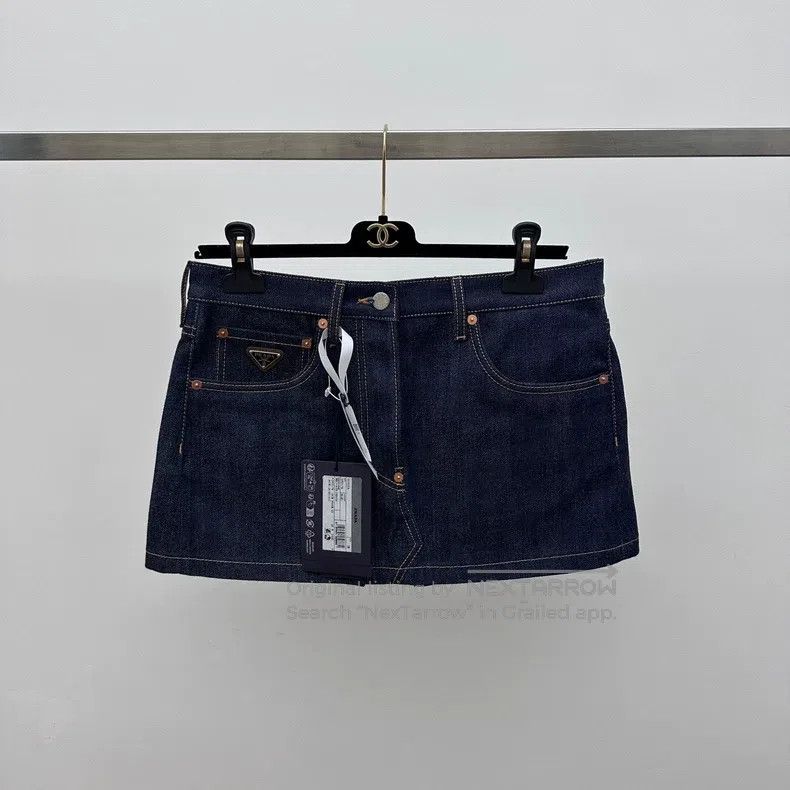 Prada Prada Denim skirt Size 25" / US 0 / IT 36 - 2 Thumbnail