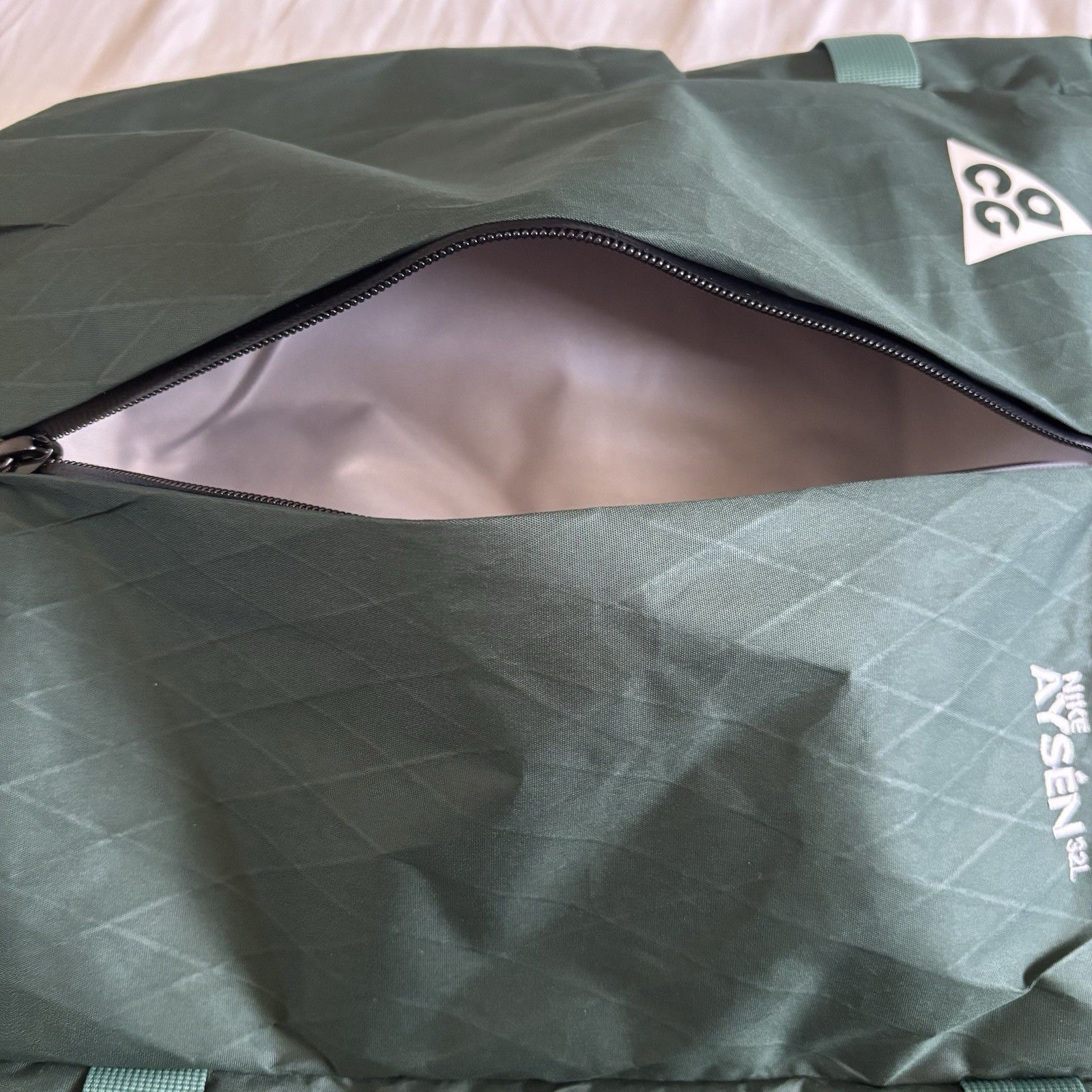 Nike ACG Nike ACG Aysen Unisex Day Backpack (32L) 'Vintage Green’ Size ONE SIZE - 7 Thumbnail