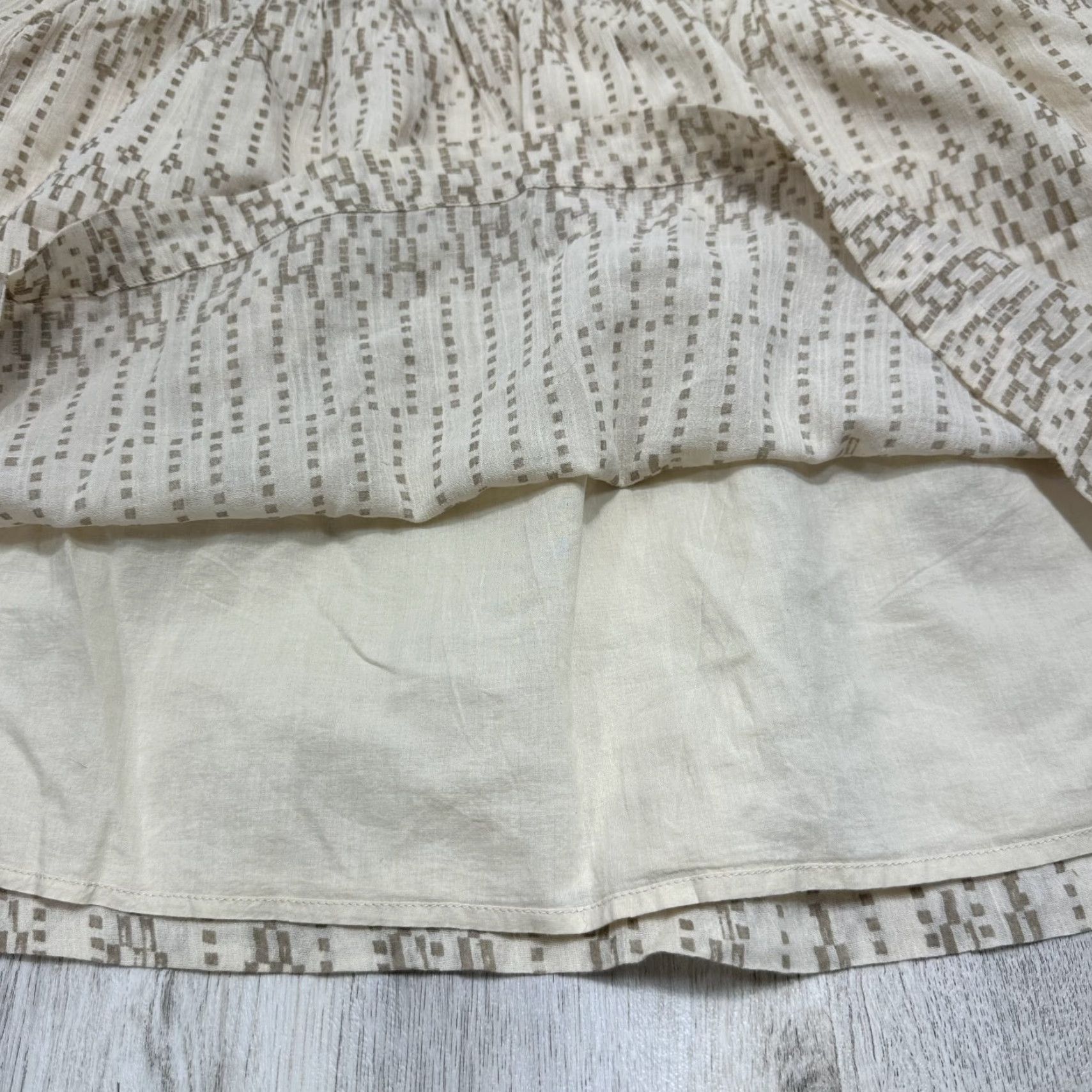 Calvin Klein Calvin Klein Jeans Beige Pull On Mini Skirt Elastic Waist Flare 6 NWT Women's Skirt Short Beige Elastic Lined Geometric Pattern Mens? Size 28" / US 6 / IT 42 - 7 Thumbnail