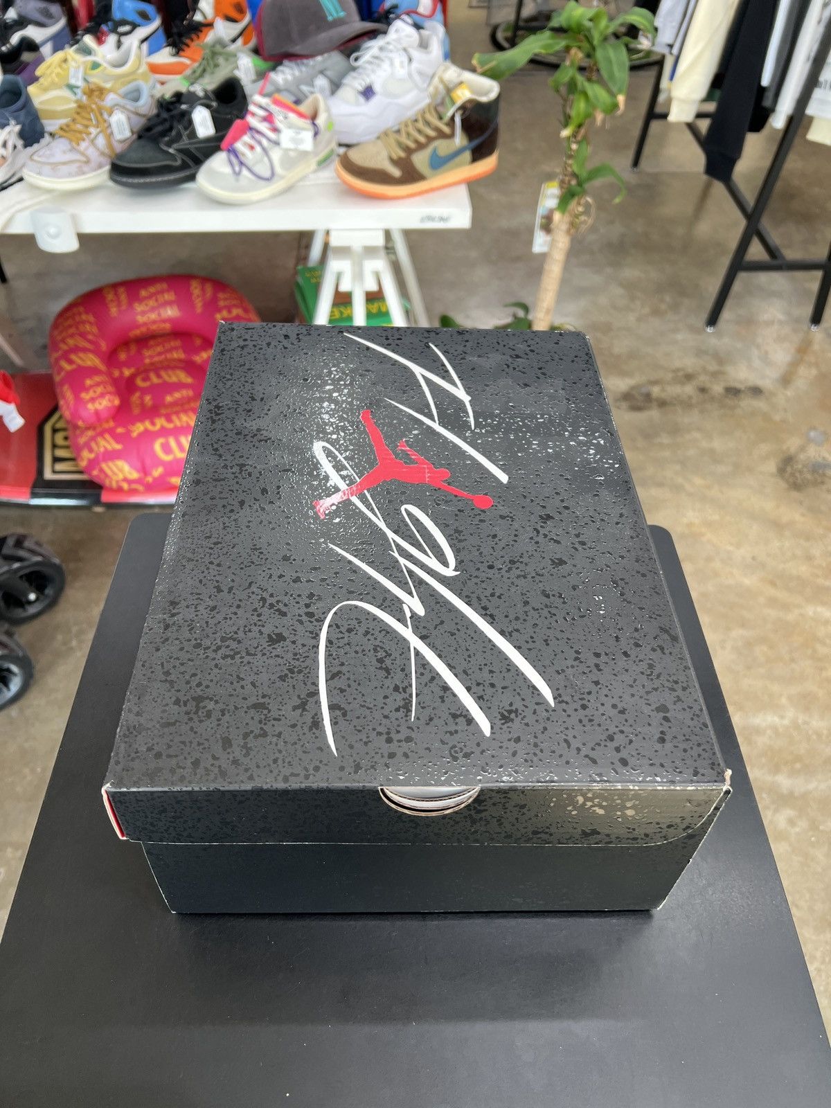 Jordan Brand Air Jordan 4 Red Cement Sz. 11 (2023) Size US 11 / EU 44 - 14 Thumbnail