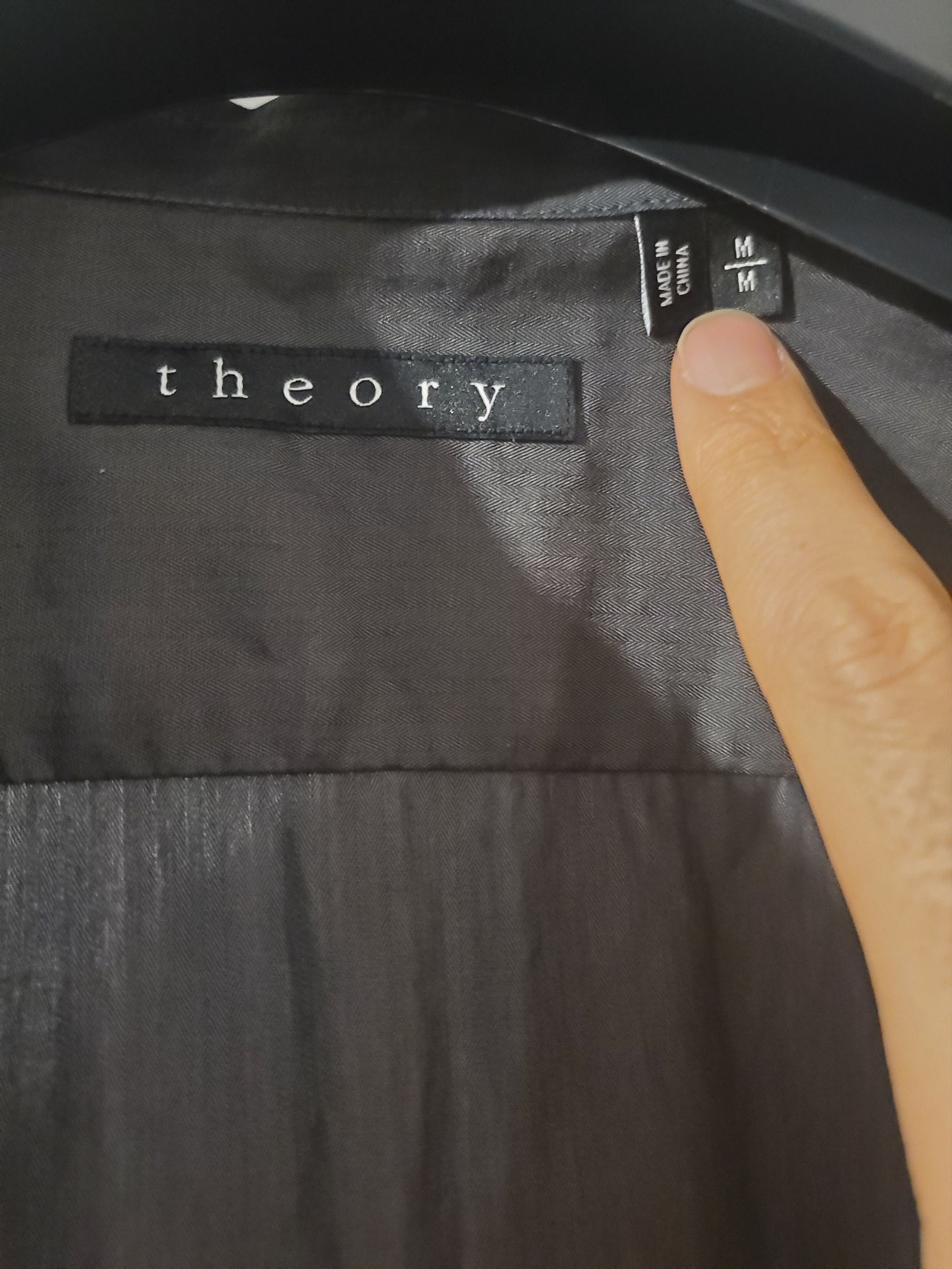 Theory Theory Charcoal Button Down Shirt Sz M Size US M / EU 48-50 / 2 - 4 Thumbnail