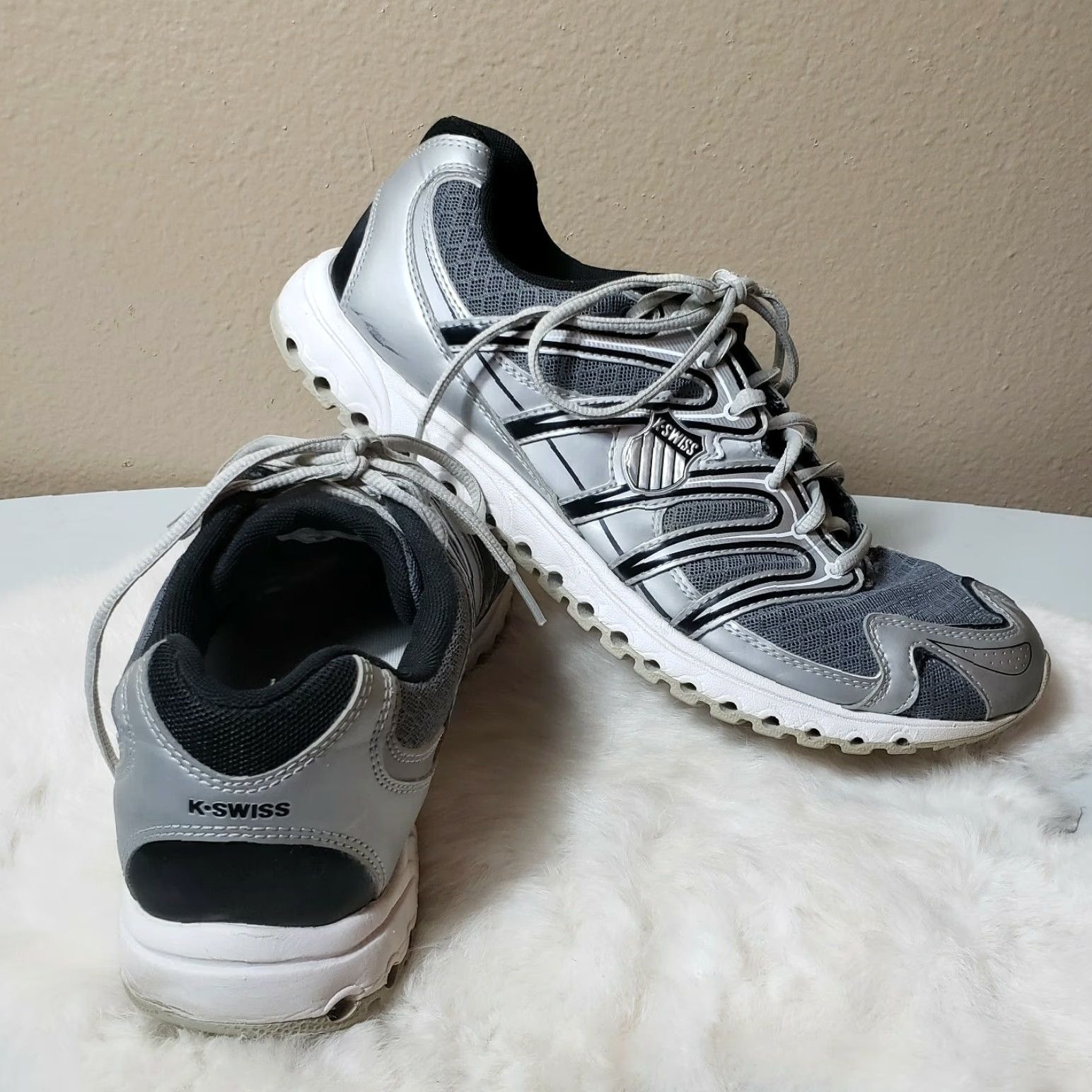 K-Swiss K-Swiss Aosta II Tubes Sneakers Men Athletic Low Top Gray Size 11 Shoes Classic M Reviews Size US 11 / EU 44 - 2 Thumbnail