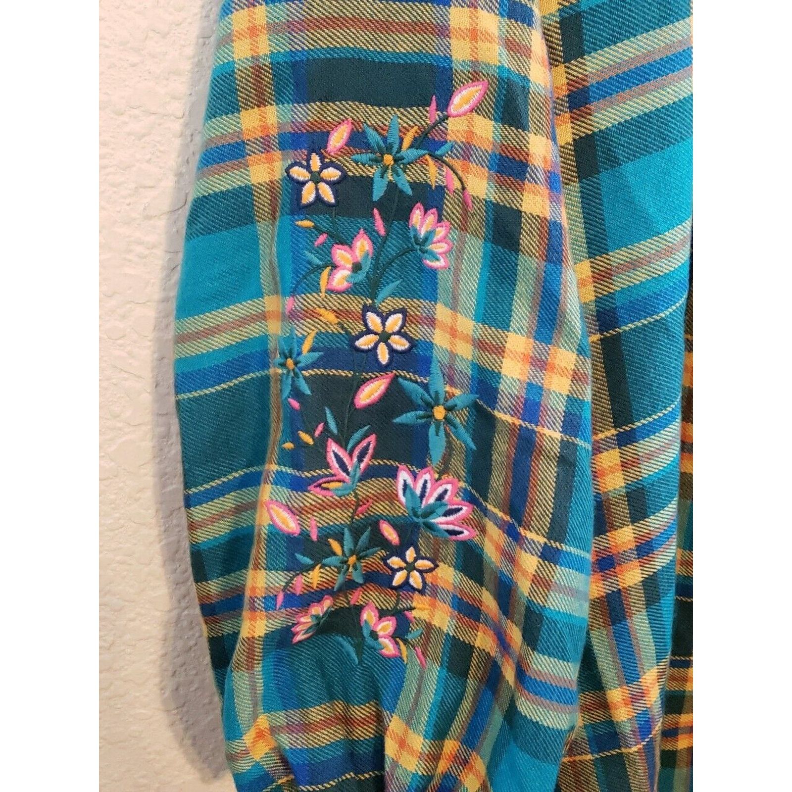 Other The Pioneer Woman Large Blue Plaid Floral Embroidery Top Size L / US 10 / IT 46 - 3 Thumbnail