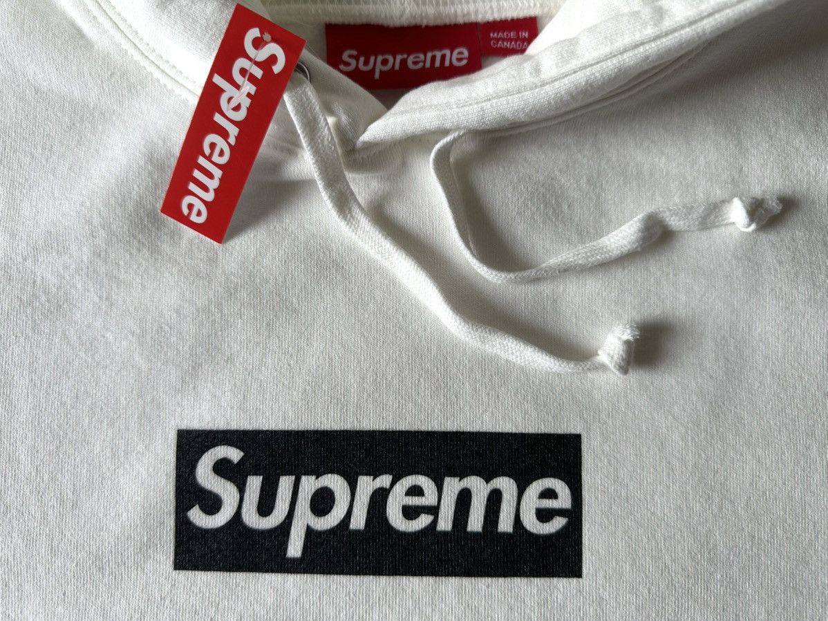 Supreme Paris Anniversary Box Logo Hoodie SS26/W11 Size US M / EU 48-50 / 2 - 5 Thumbnail
