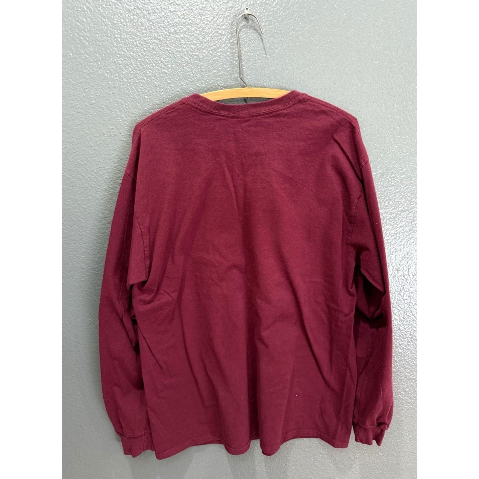 Gildan Y2K Blink 182 Rabbit Graphic Long Sleeve Shirt Maroon Men’s Large Size US L / EU 52-54 / 3 - 4 Thumbnail