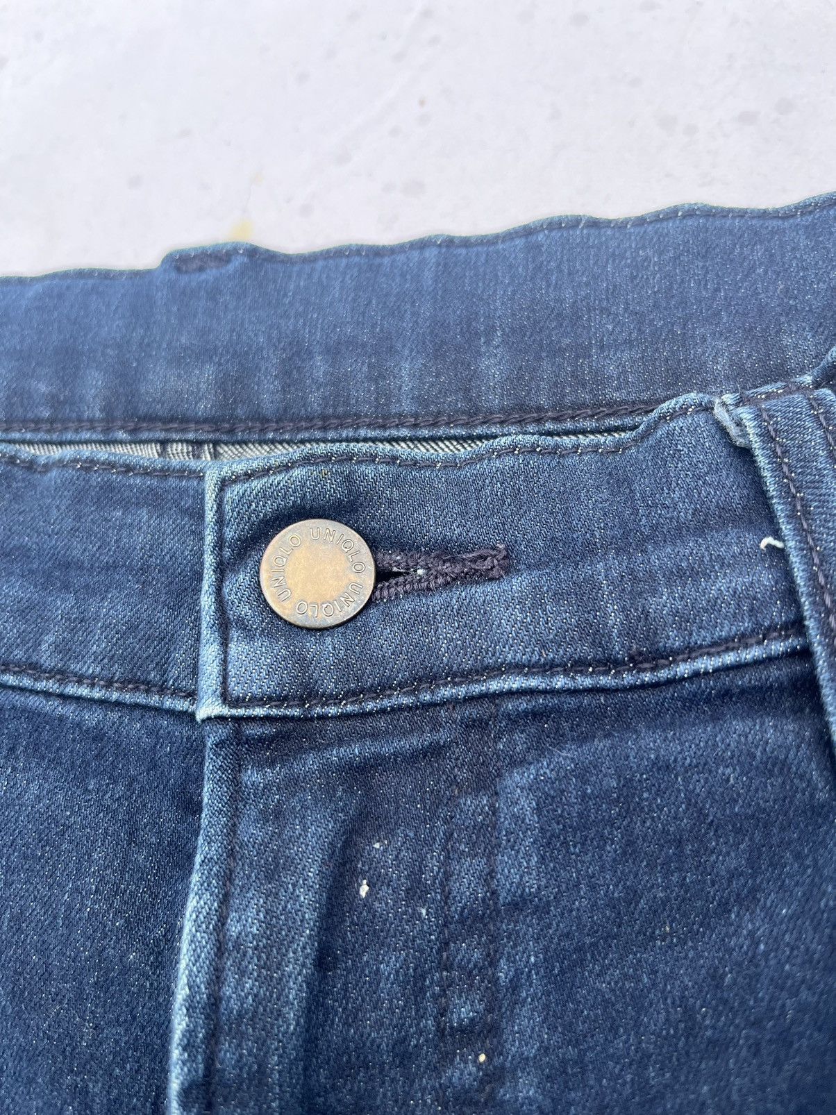 Uniqlo Japanese Uniqlo Skinny Jeans Size US 32 / EU 48 - 2 Thumbnail