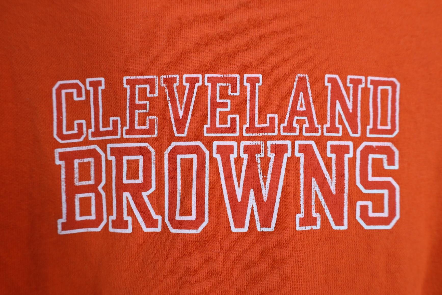 Vintage Retro Y2K NFL Cleveland Football T-Shirt Orange Cotton Size US XL / EU 56 / 4 - 11 Thumbnail